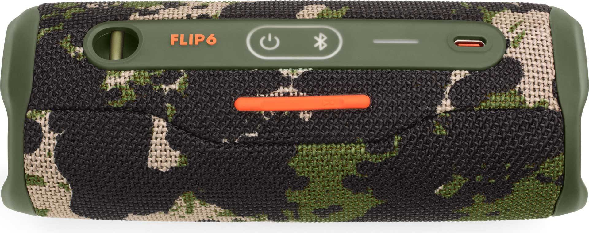 Primer plano del panel de control de un altavoz JBL Flip 6 camuflado.