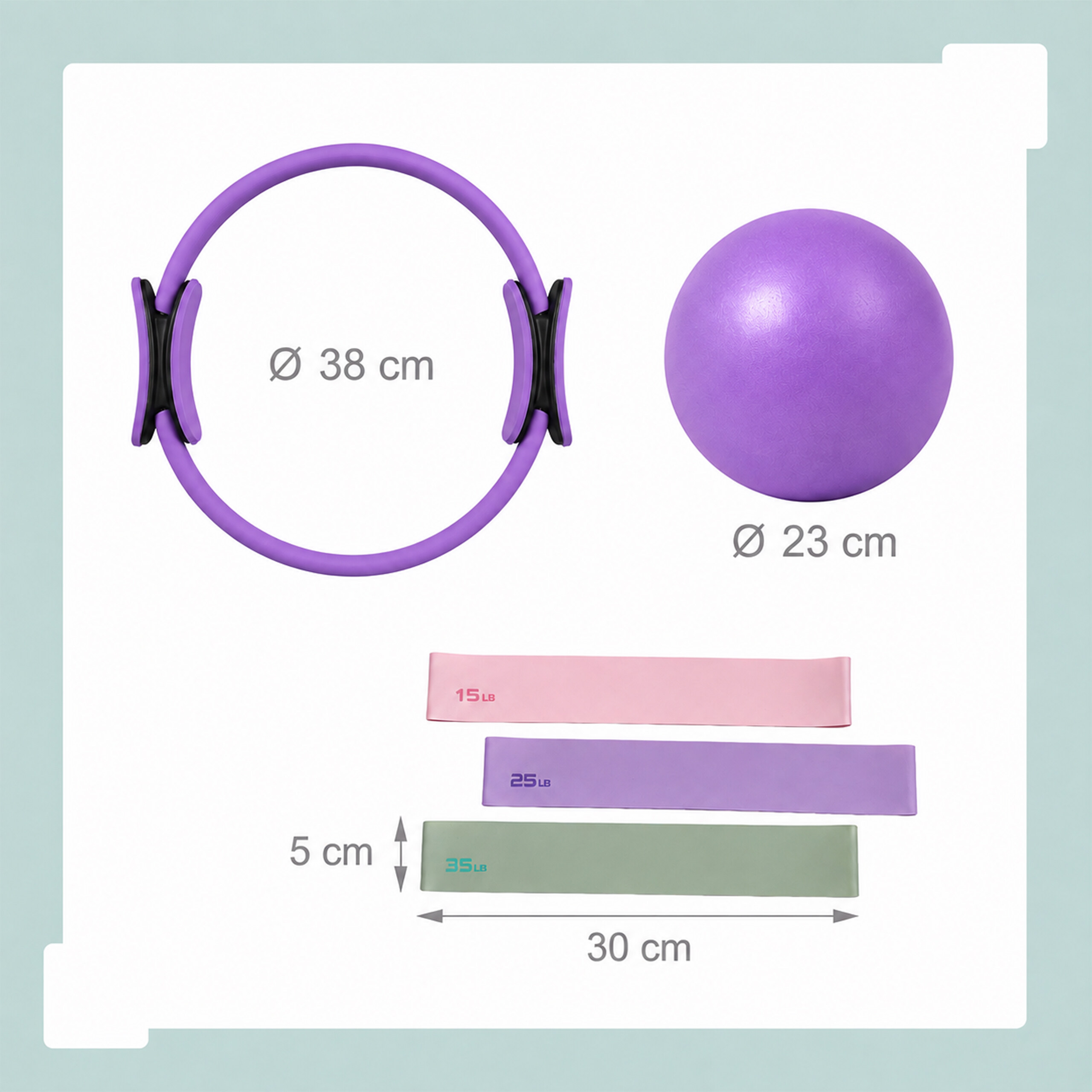 Fitness-Set mit einem violetten Pilates-Ring, einem Ball und drei Widerstandsbändern mit Maßangaben.