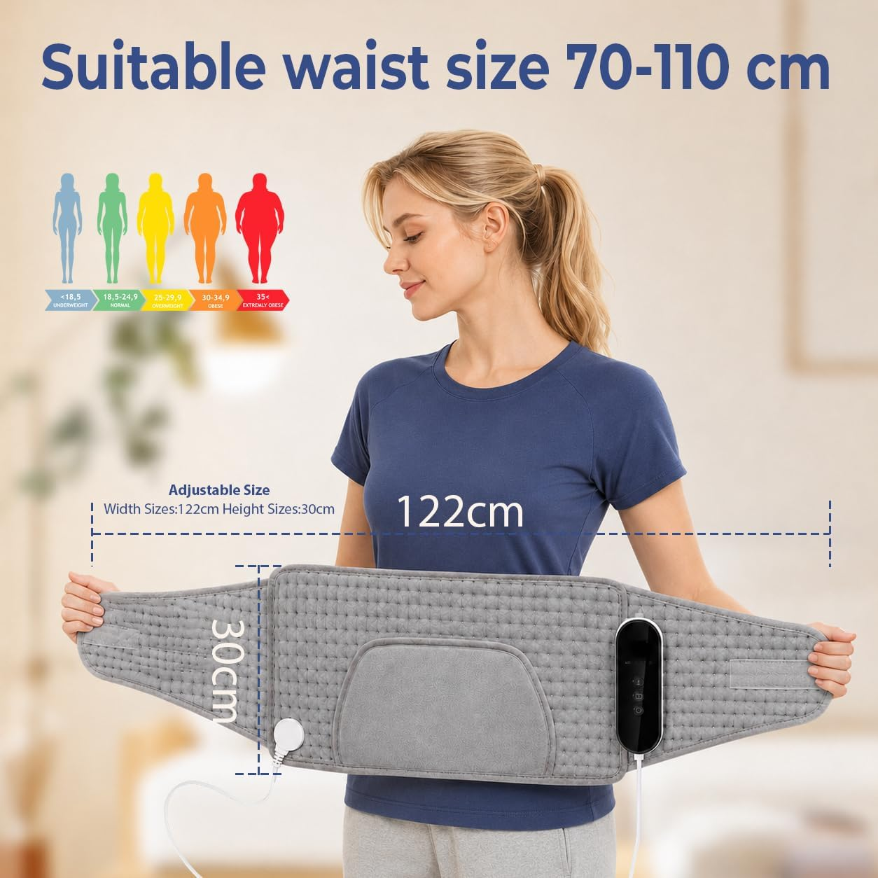 Eine Frau hält ein graues Heizkissen mit 122 cm Breite und 30 cm Höhe, mit Taillengröße und BMI-Diagramm.