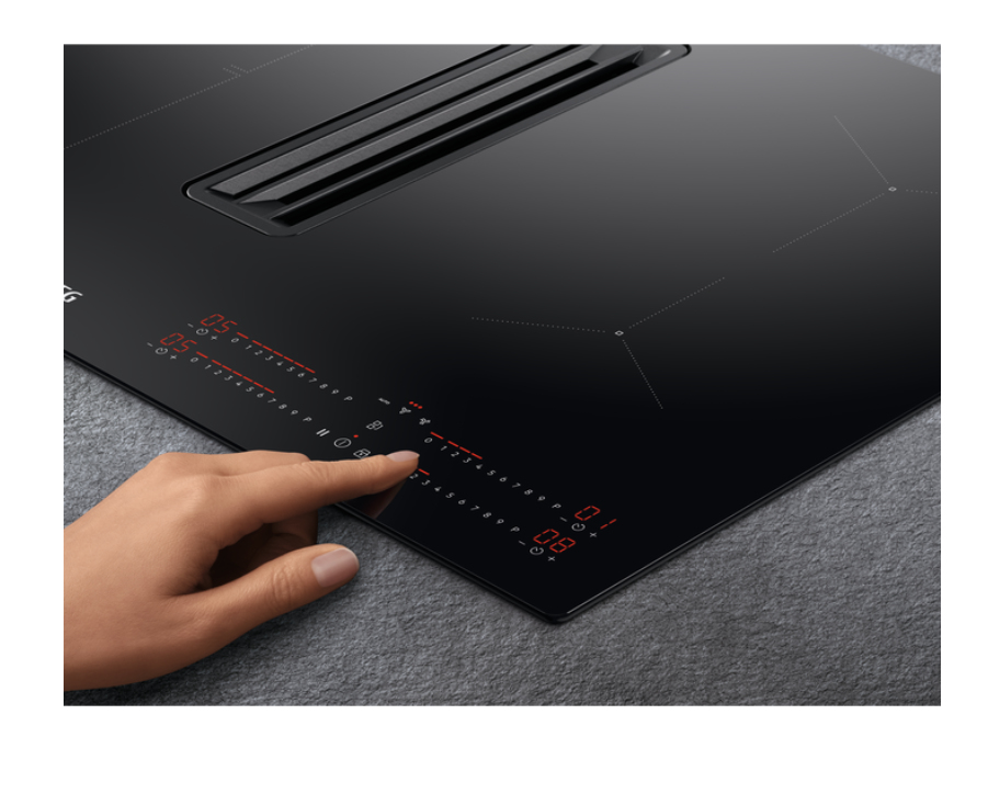 AEG CCE84543CB PIANO COTTURA A INDUZIONE, 4 zone di cottura, dimensioni: L 770 mm, P 510 mm, piano in Vetro float, Nero