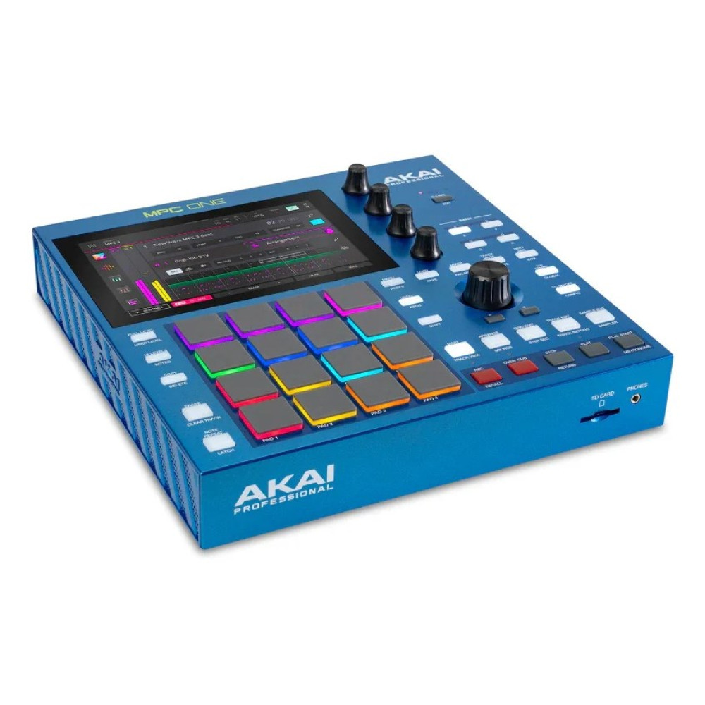 Niebieski syntezator muzyczny Akai MPC One z ekranem, kolorowymi padami i różnymi przyciskami.