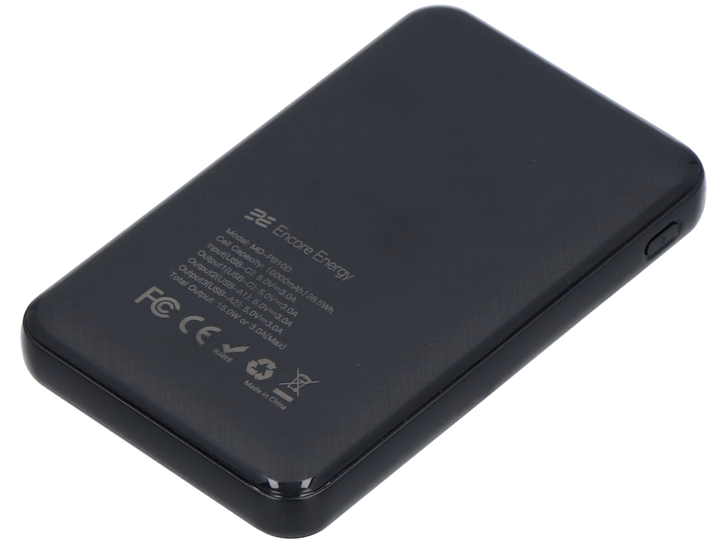 Czarny powerbank Encore Energy ze specyfikacją techniczną i logo z tyłu.