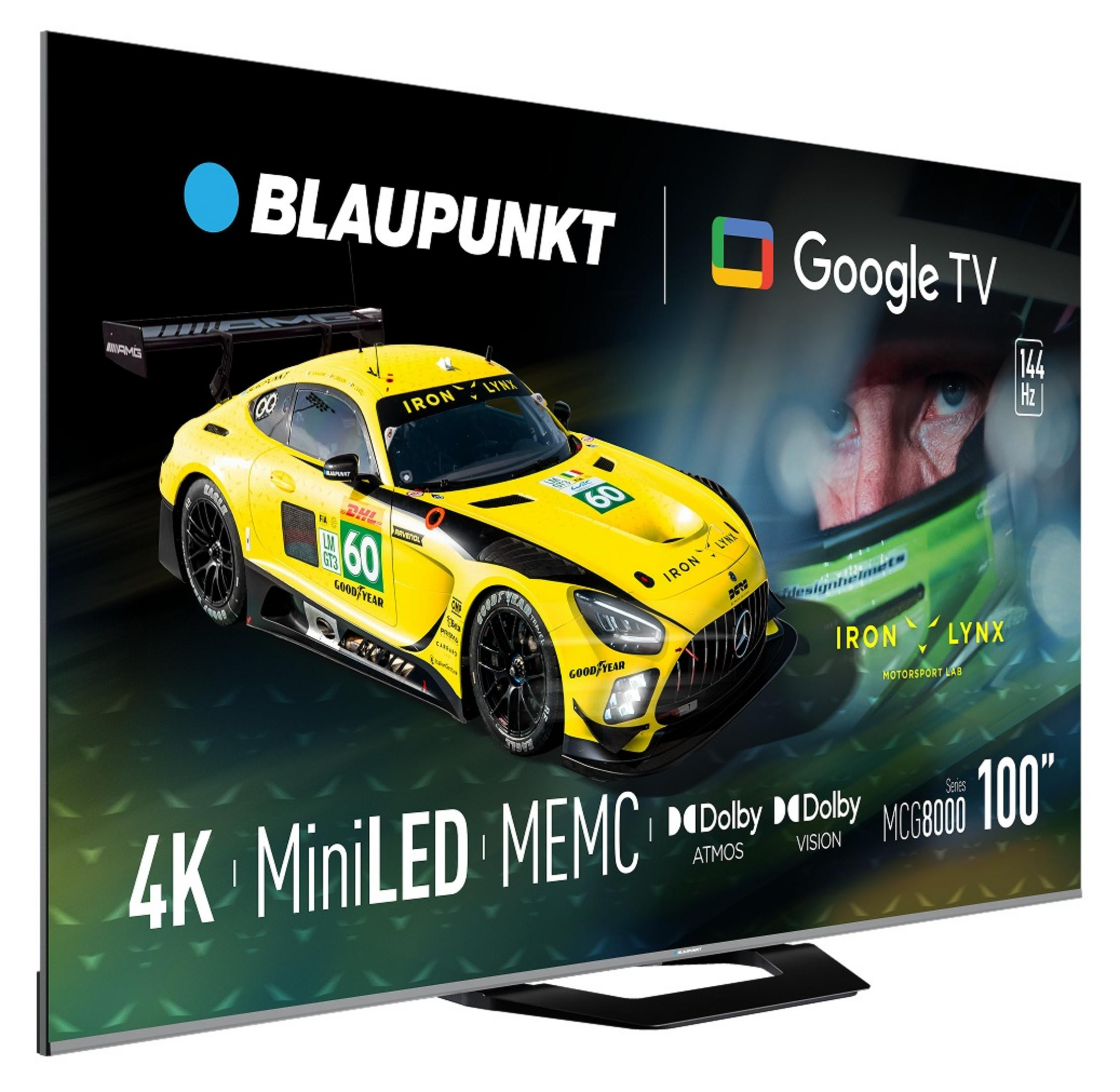 Duży telewizor Blaupunkt Google TV wyświetla żółty samochód wyścigowy oraz logo 4K MiniLED i Dolby Atmos.