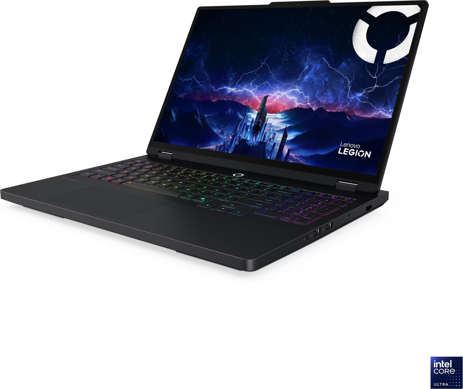 Beyaz zemin üzerinde açık siyah Lenovo Legion dizüstü bilgisayar, şimşekli ve futuristik şehir duvar kağıdıyla.