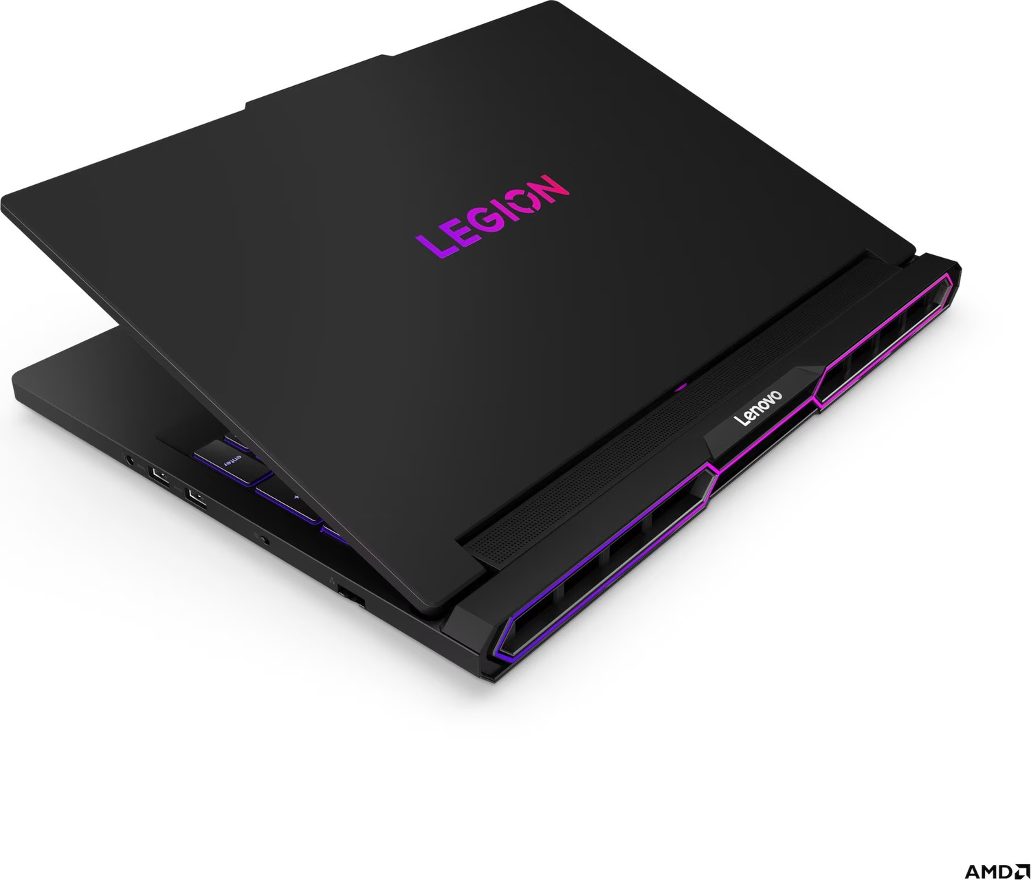 Logosunda ve havalandırma deliklerinde pembe aydınlatma bulunan siyah renkli Lenovo Legion oyuncu dizüstü bilgisayarı.