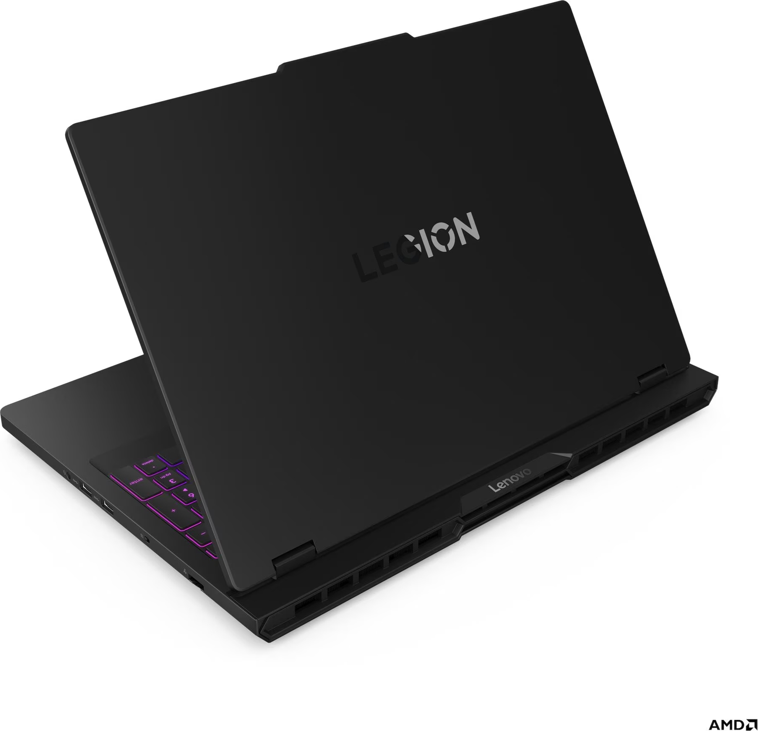 Beyaz arka planda aydınlatmalı klavyeye sahip siyah bir Lenovo Legion dizüstü bilgisayar.