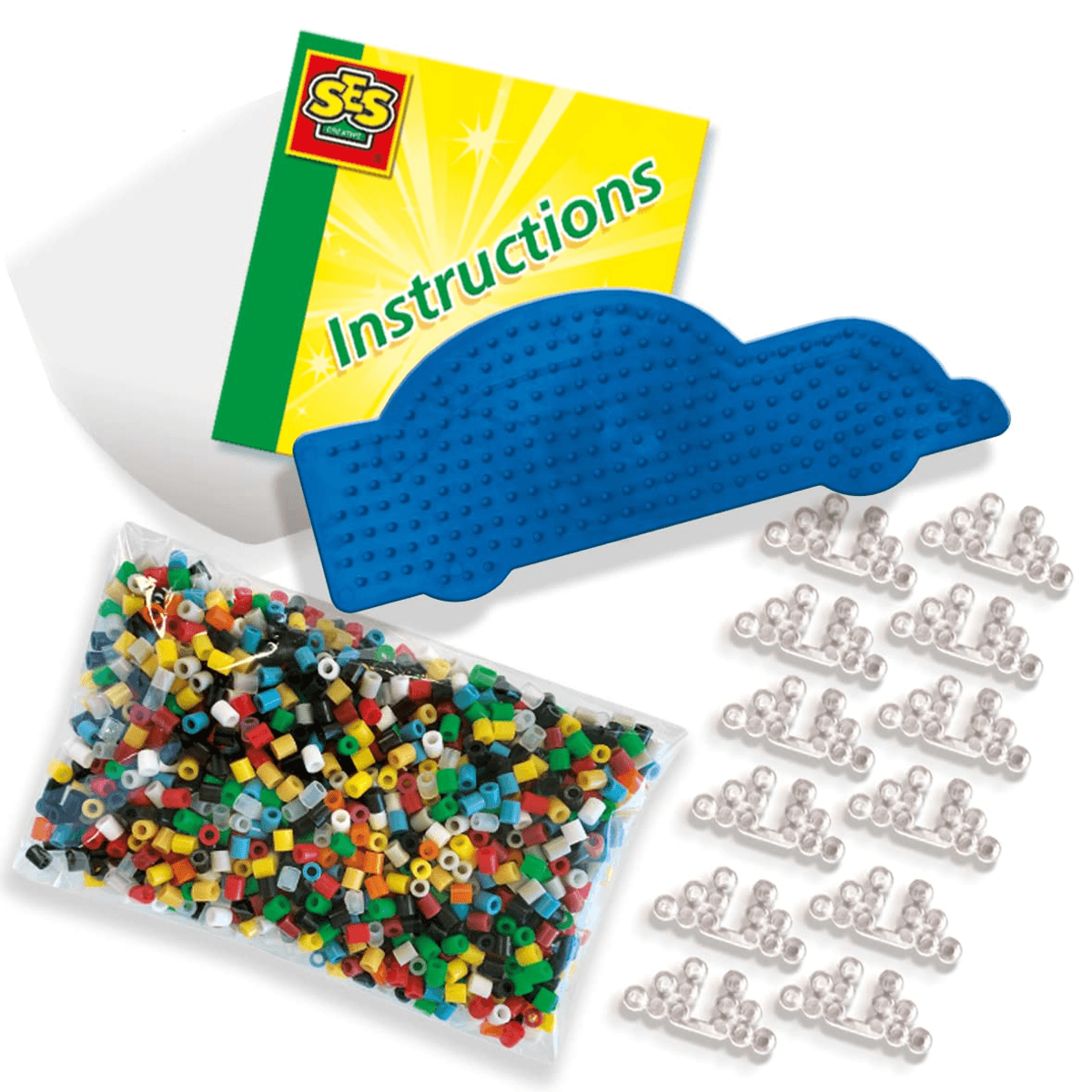 Un folleto de instrucciones amarillo, una placa de clavijas azul con forma de coche, cuentas y soportes.
