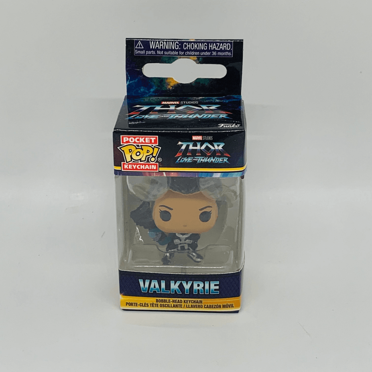 Una caja de llavero Pocket Pop con Valkyrie de Thor Love and Thunder, mostrando la figura dentro contra un fondo blanco.