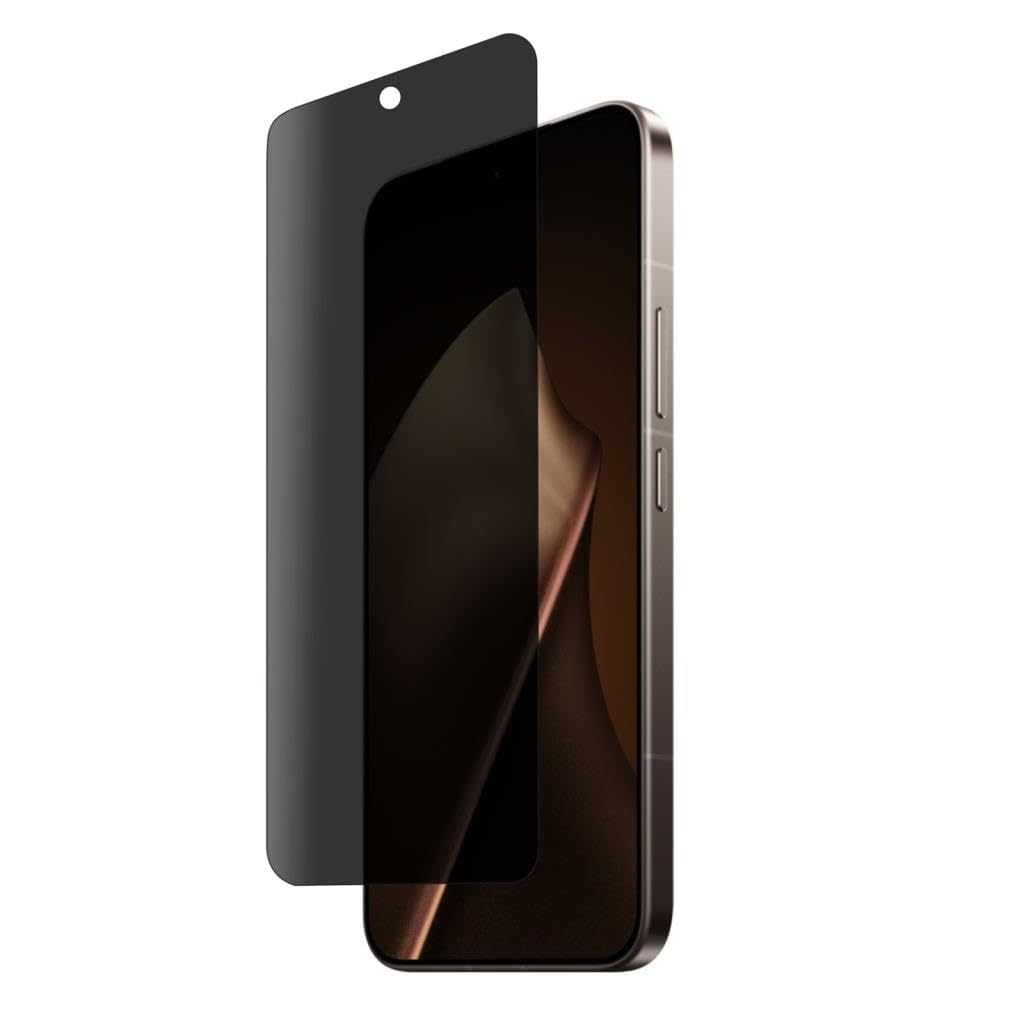 Beyaz arka planda ekranının üzerinde hafifçe kaldırılmış gizlilik ekrani koruyucusu olan bir akıllı telefon.