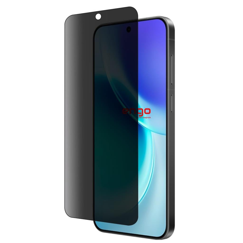 Mavi ekranlı bir akıllı telefonun önünde eğimli duran siyah bir gizlilik ekran koruyucusu.