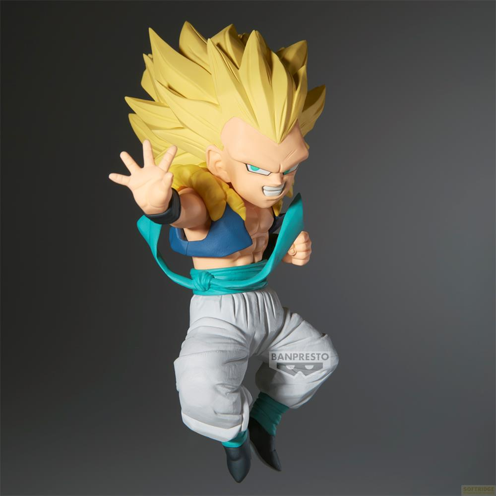 Figurka Super Saiyan Gotenks w akcji, z kolczastymi żółtymi włosami, niebieską kamizelką i białymi spodniami, na szarym tle.
