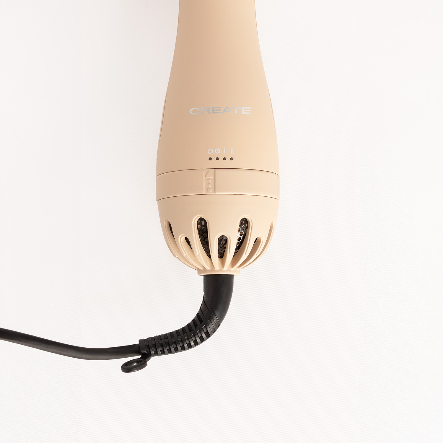 Secador de pelo beige con botones de control y cable negro sobre fondo blanco.