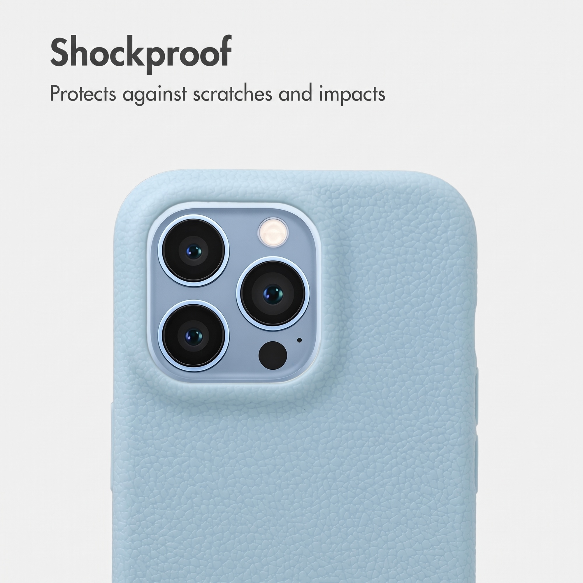 Blaue Handyhülle mit Kameraausschnitt und Text Shockproof.