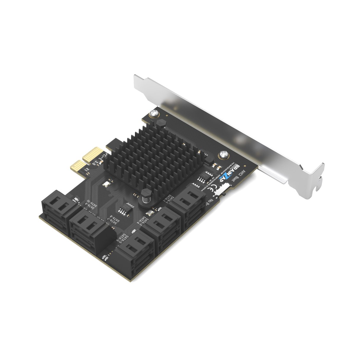 Eine schwarze PCIe-Erweiterungskarte mit Kühlkörper und mehreren SATA-Anschlüssen auf weißem Hintergrund.