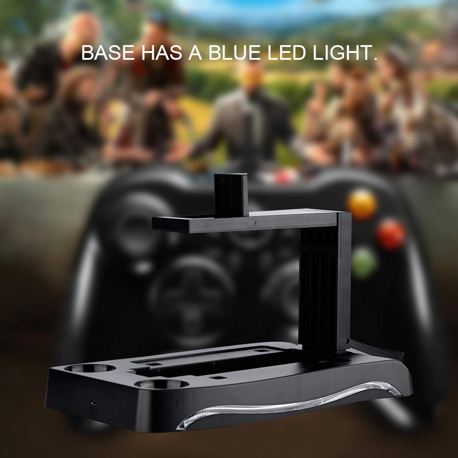 Schwarzer Konsolenständer mit blauer LED-Beleuchtung vor einem verschwommenen Gaming-Hintergrund.
