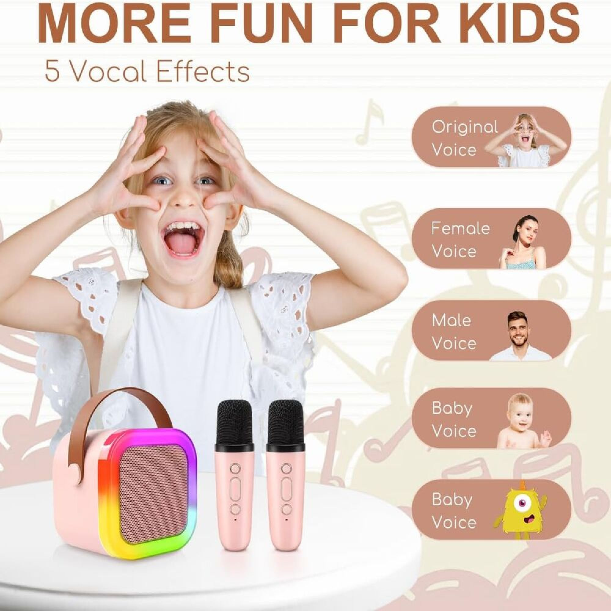 Ein lächelndes Mädchen posiert neben einer Karaoke-Maschine für Kinder mit zwei Mikrofonen und fünf Vokaleffekt-Symbolen.