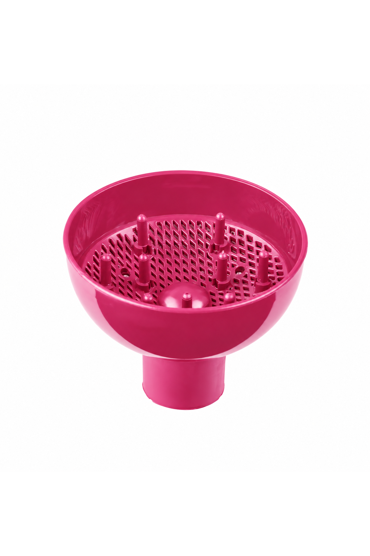 Beyaz arka planda pembe plastik saç kurutma makinesi difüzörü.