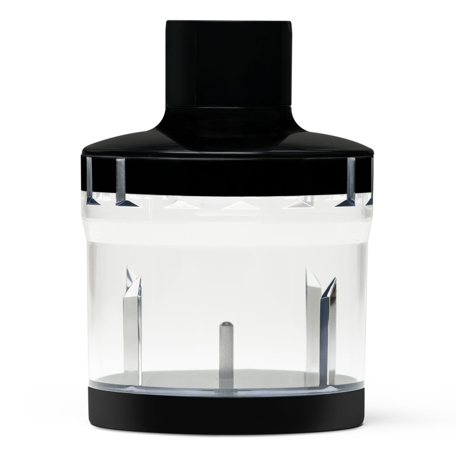 Un accesorio picador de batidora transparente con tapa y base negras y cuchillas metálicas, sobre fondo blanco.