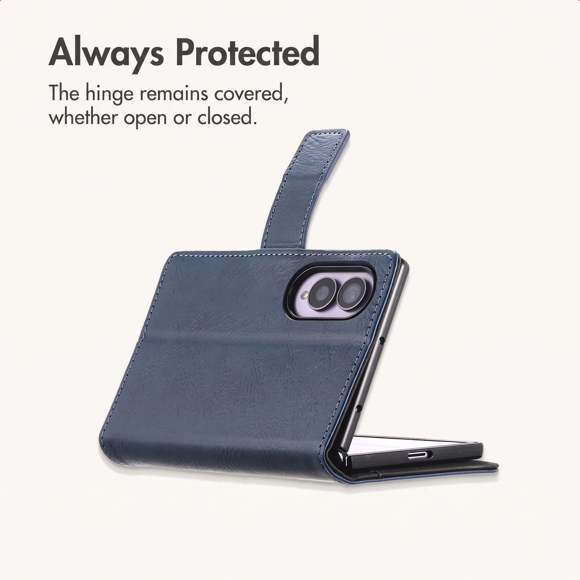 Een opvouwbare smartphone in een blauw lederen hoesje met tekst bovenaan: Always Protected.