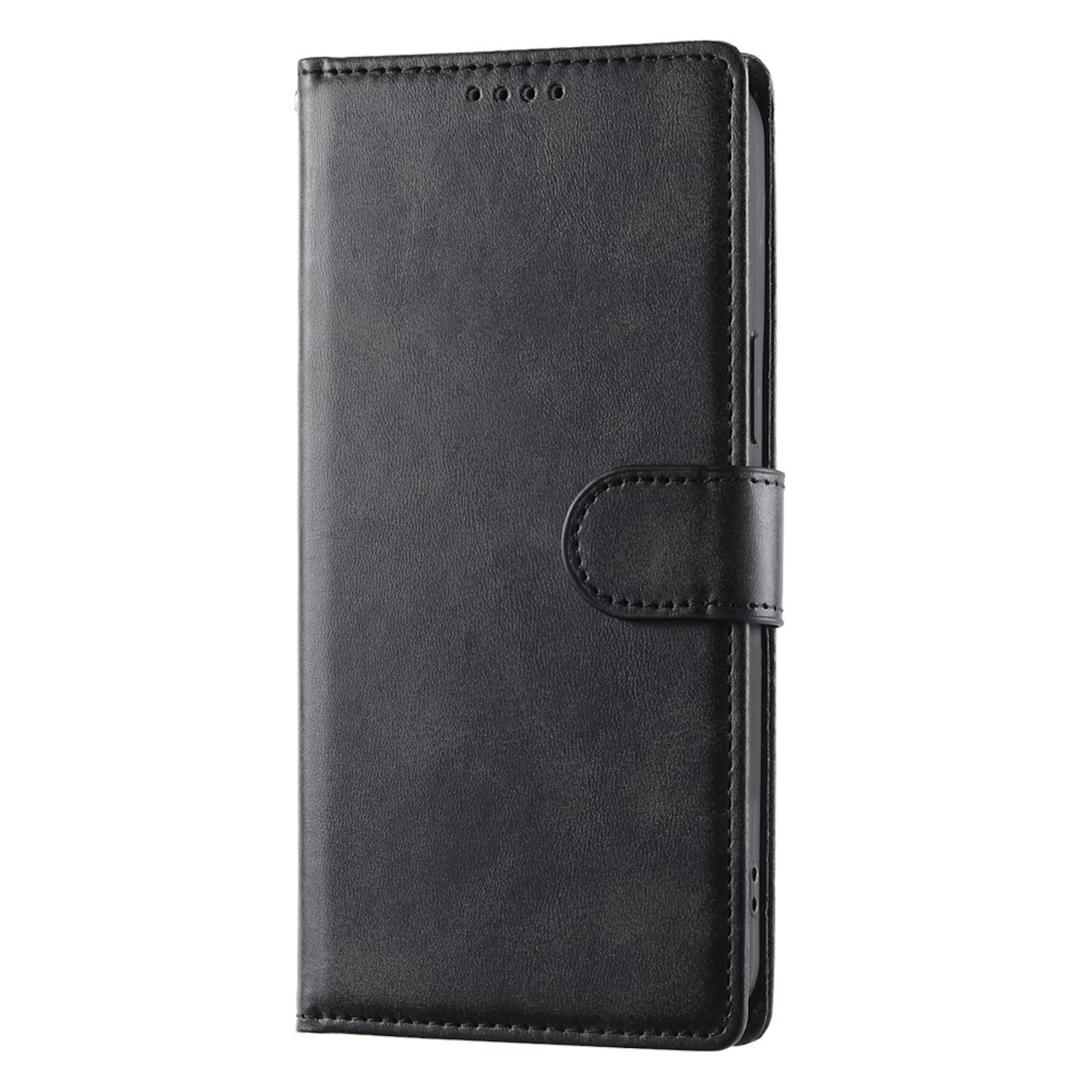 Ein schwarzes geschlossenes Leder-Flip-Handycover mit Lasche auf weißem Hintergrund.