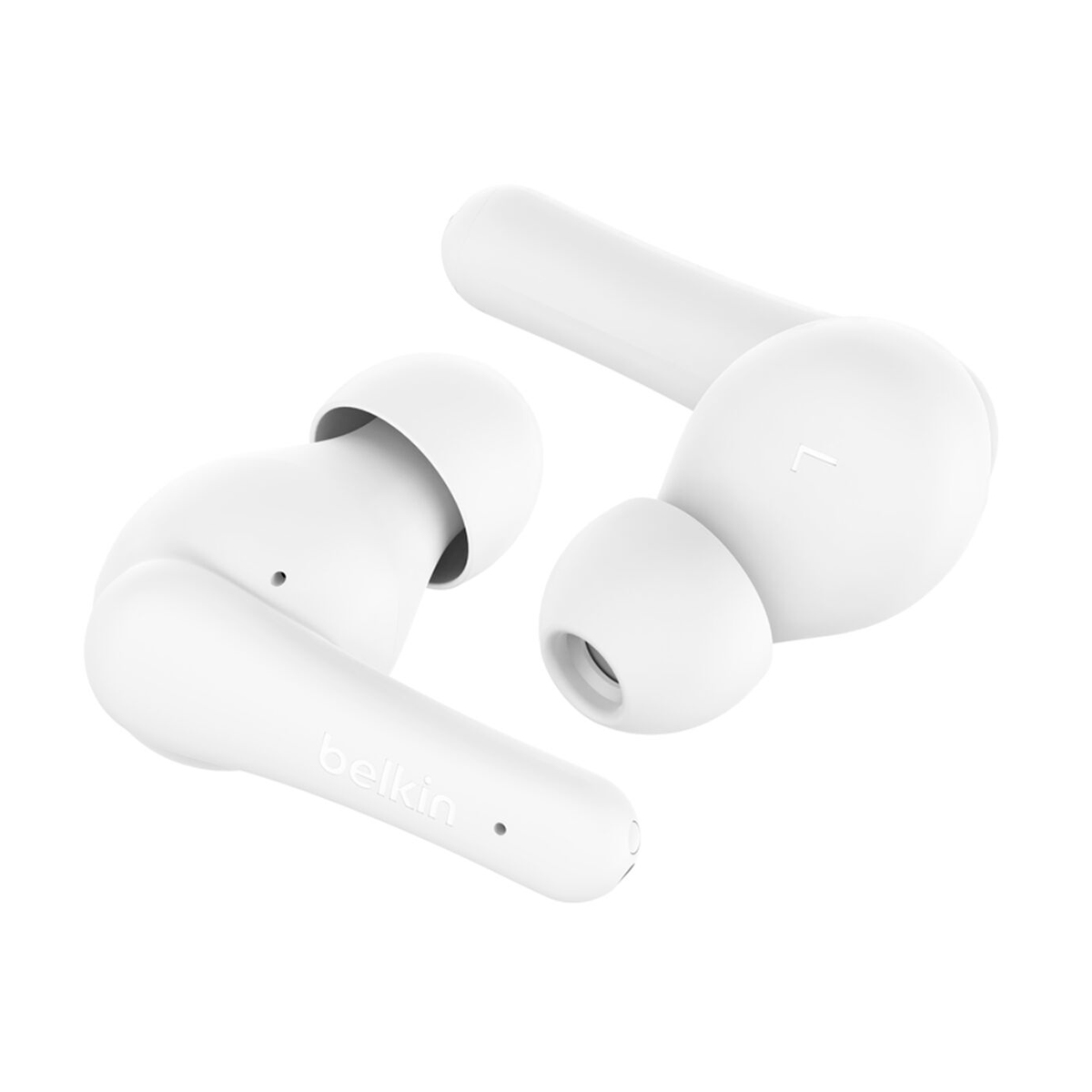 Paio di auricolari wireless bianchi con steli e punte in silicone su sfondo bianco.