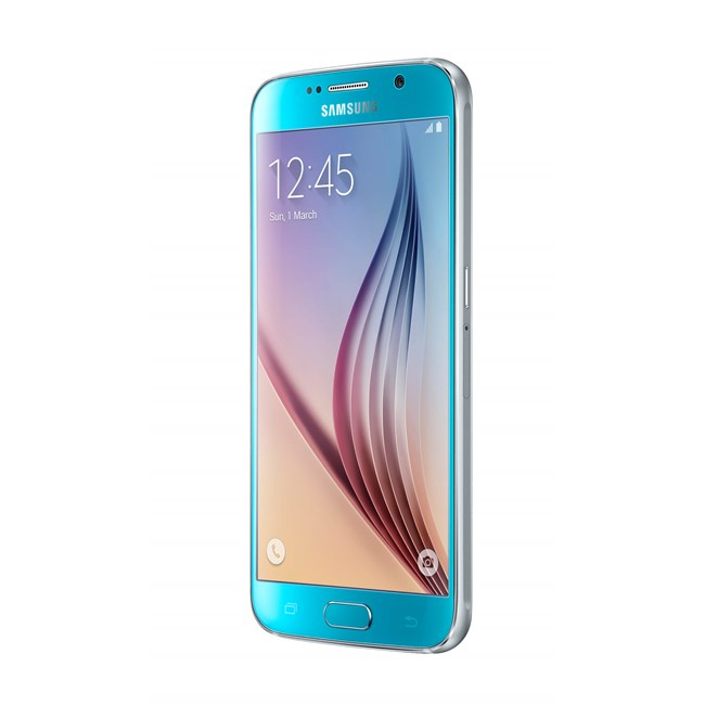 Uno smartphone Samsung turchese inclinato con display curvo mostra l'ora 12:45 e uno sfondo con onde colorate.