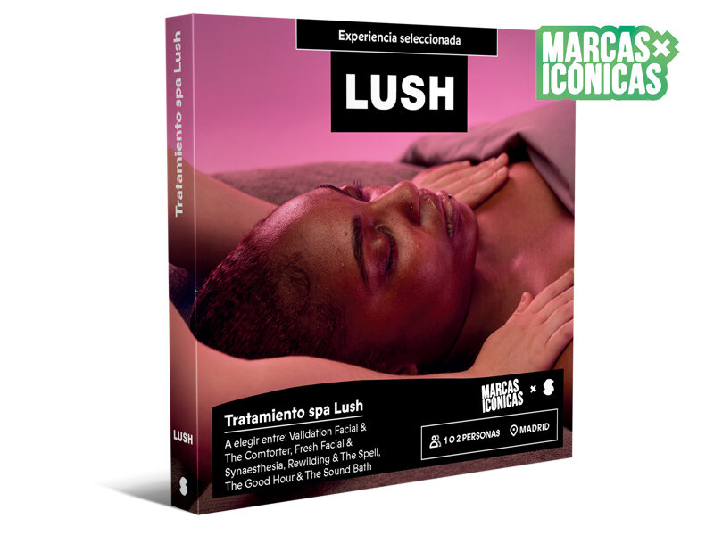 Caja de regalo de tratamiento de spa Lush que muestra a una persona recibiendo un masaje bajo luz rosa.