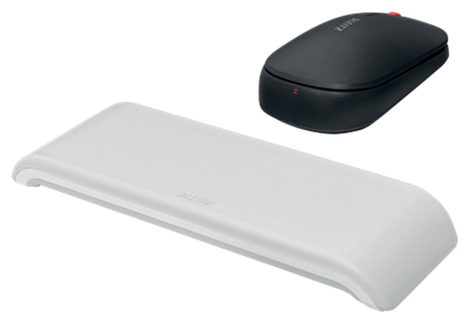 Un reposamuñecas ergonómico blanco y un ratón inalámbrico negro sobre fondo blanco.