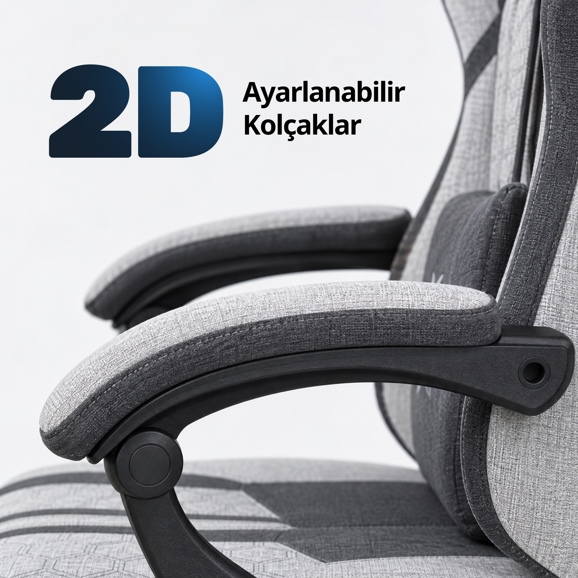 Ayarlanabilir kolçaklı gri oyuncu koltuğu ve 2D Ayarlanabilir Kolçaklar yazısı.