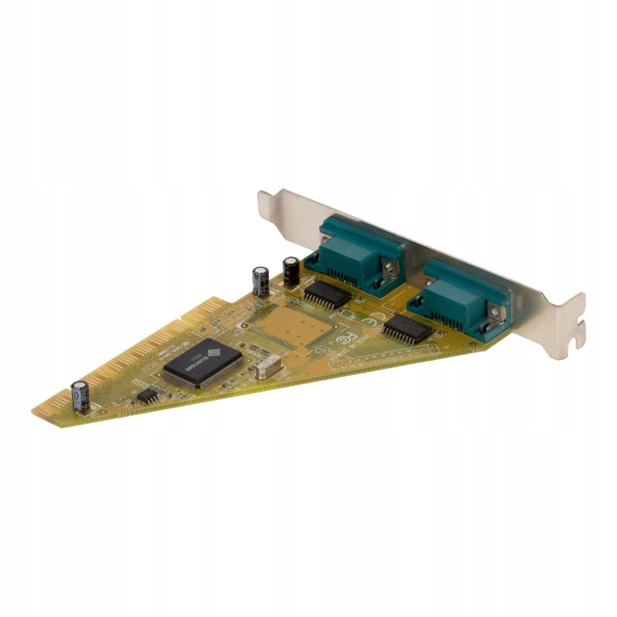 Una scheda di circuito PCI verde triangolare con due porte seriali blu e vari microchip.