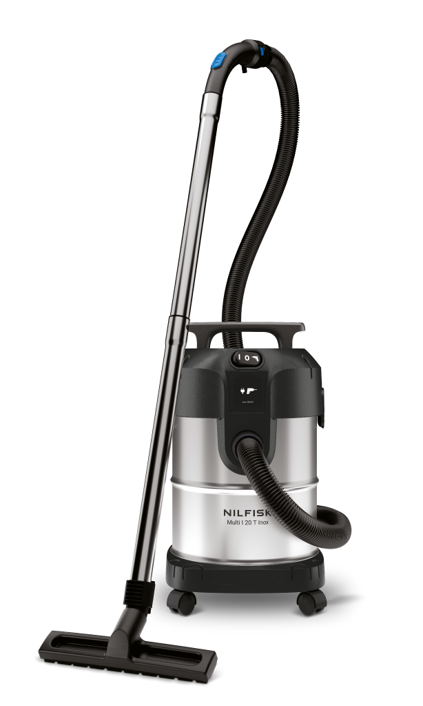 Aspirateur eau et poussière Nilfisk argent et noir avec long tuyau et tube.
