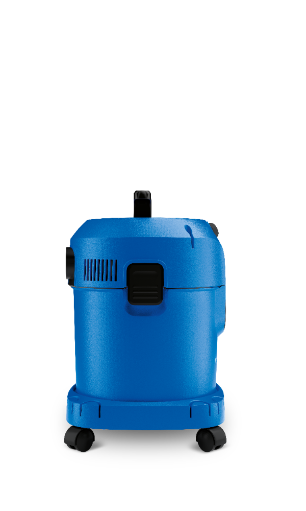 Un aspirateur traîneau bleu compact sur roulettes sur fond blanc.