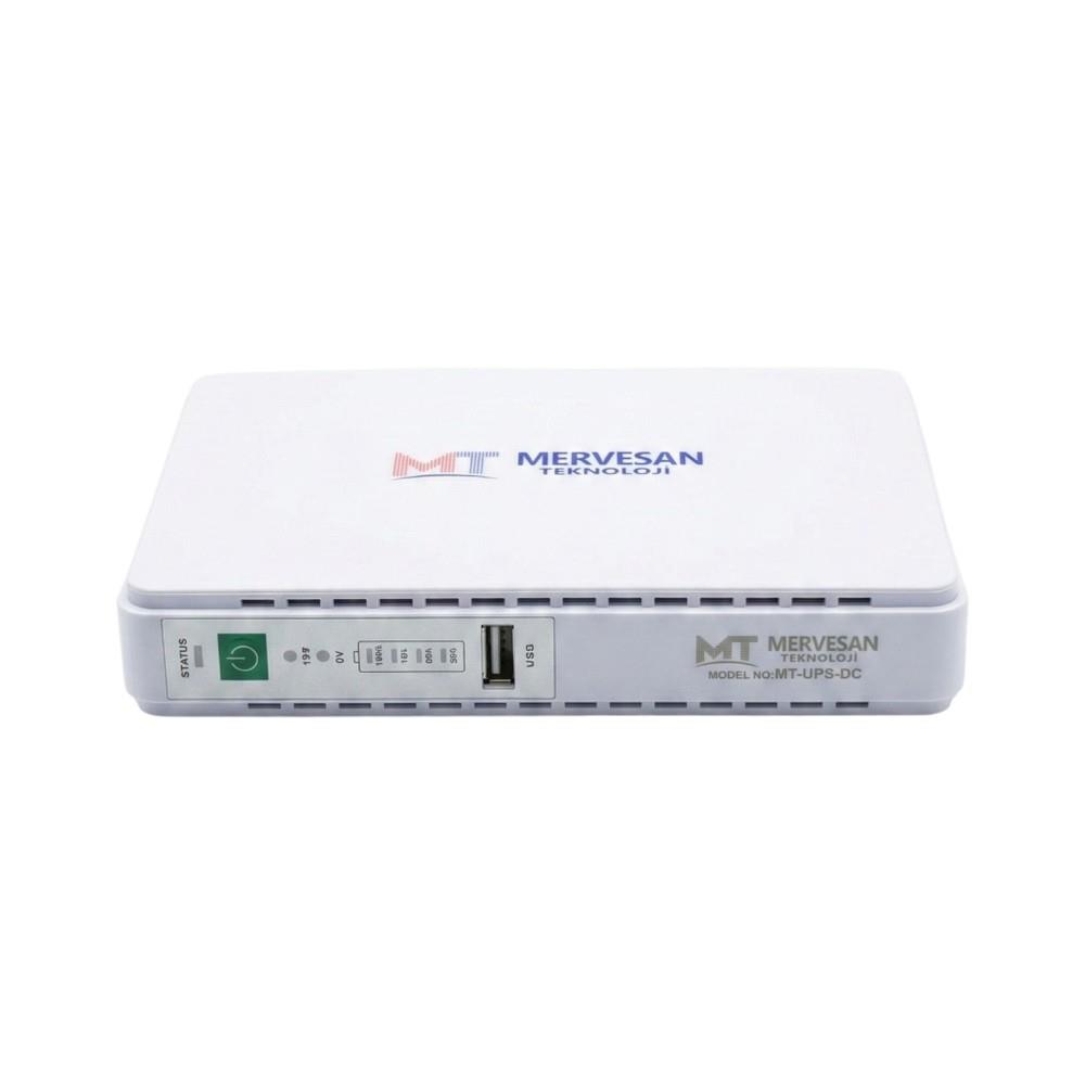 Beyaz arkaplanda durum lambaları, güç düğmesi, USB bağlantı noktası ve markası olan beyaz bir Mervesan DC UPS yönlendirici.