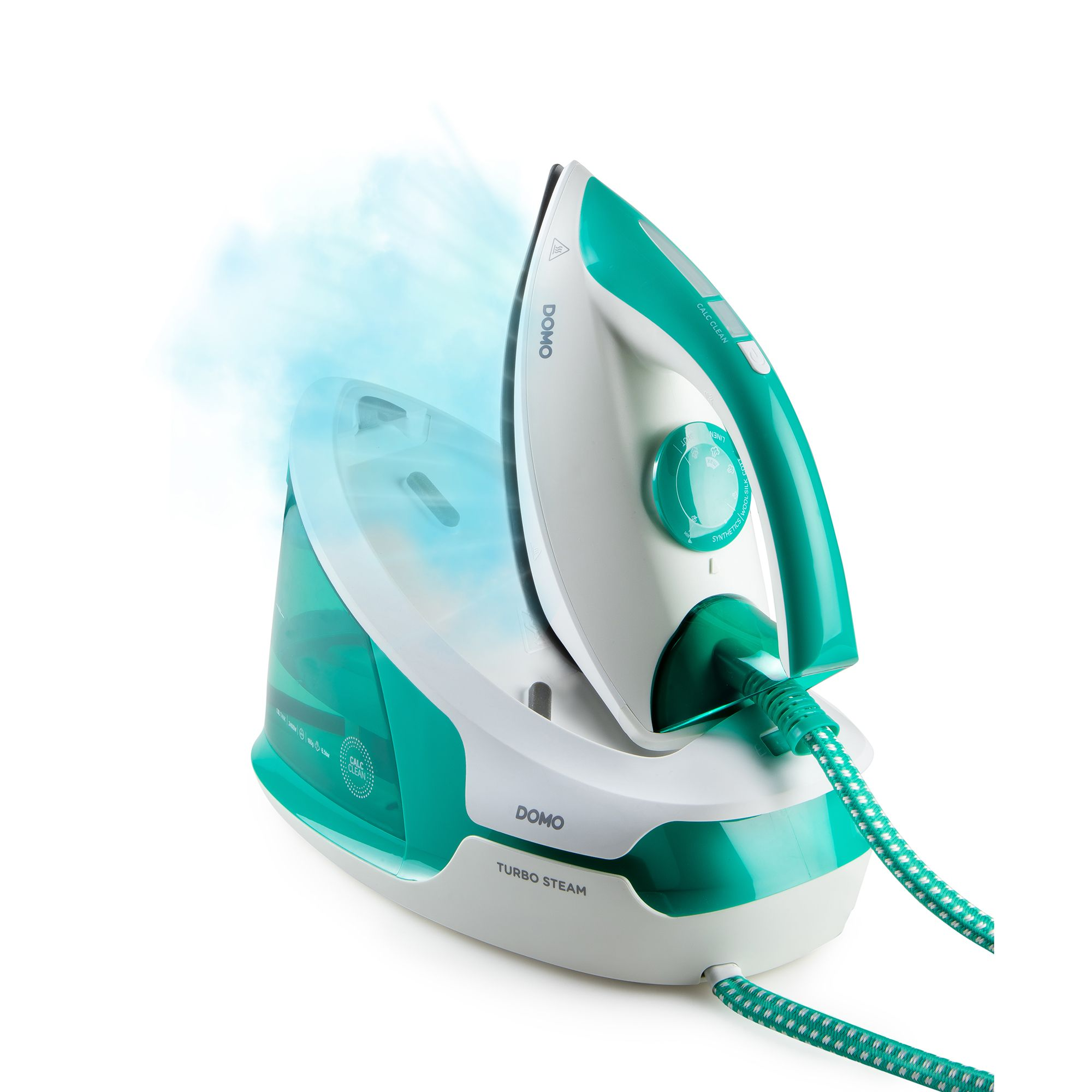 Un ferro da stiro a vapore bianco e turchese su una base emette vapore blu.