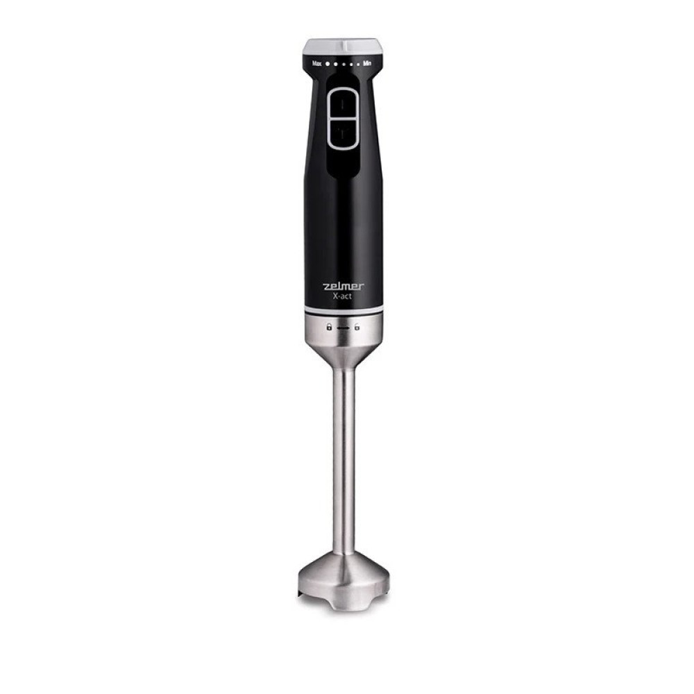 Czarny blender ręczny ze srebrną podstawą i elementami sterującymi na białym tle.