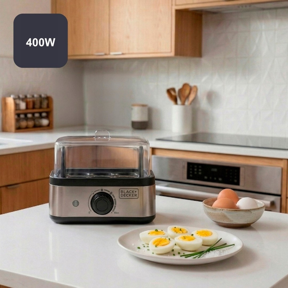 Jajowar Black and Decker na blacie kuchennym z jajkami na twardo.