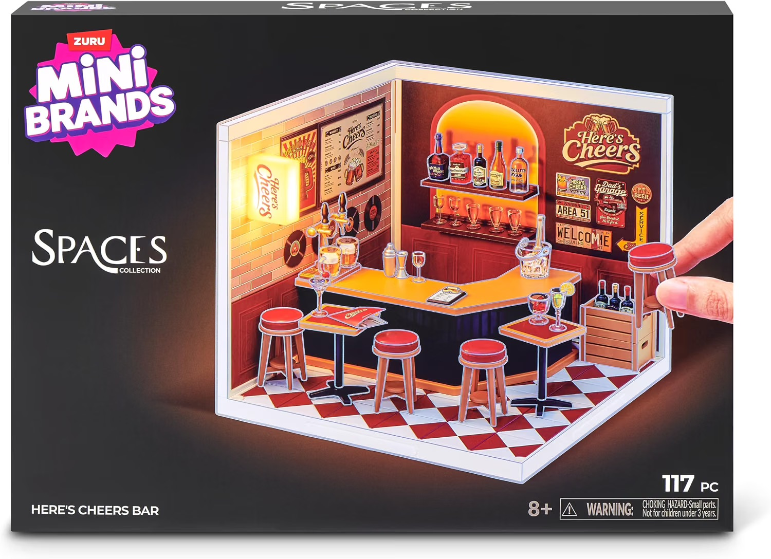 Zuru Mini Brands Spaces Here's Cheers Bar Set mit Miniaturmöbeln und Accessoires in einer Box.