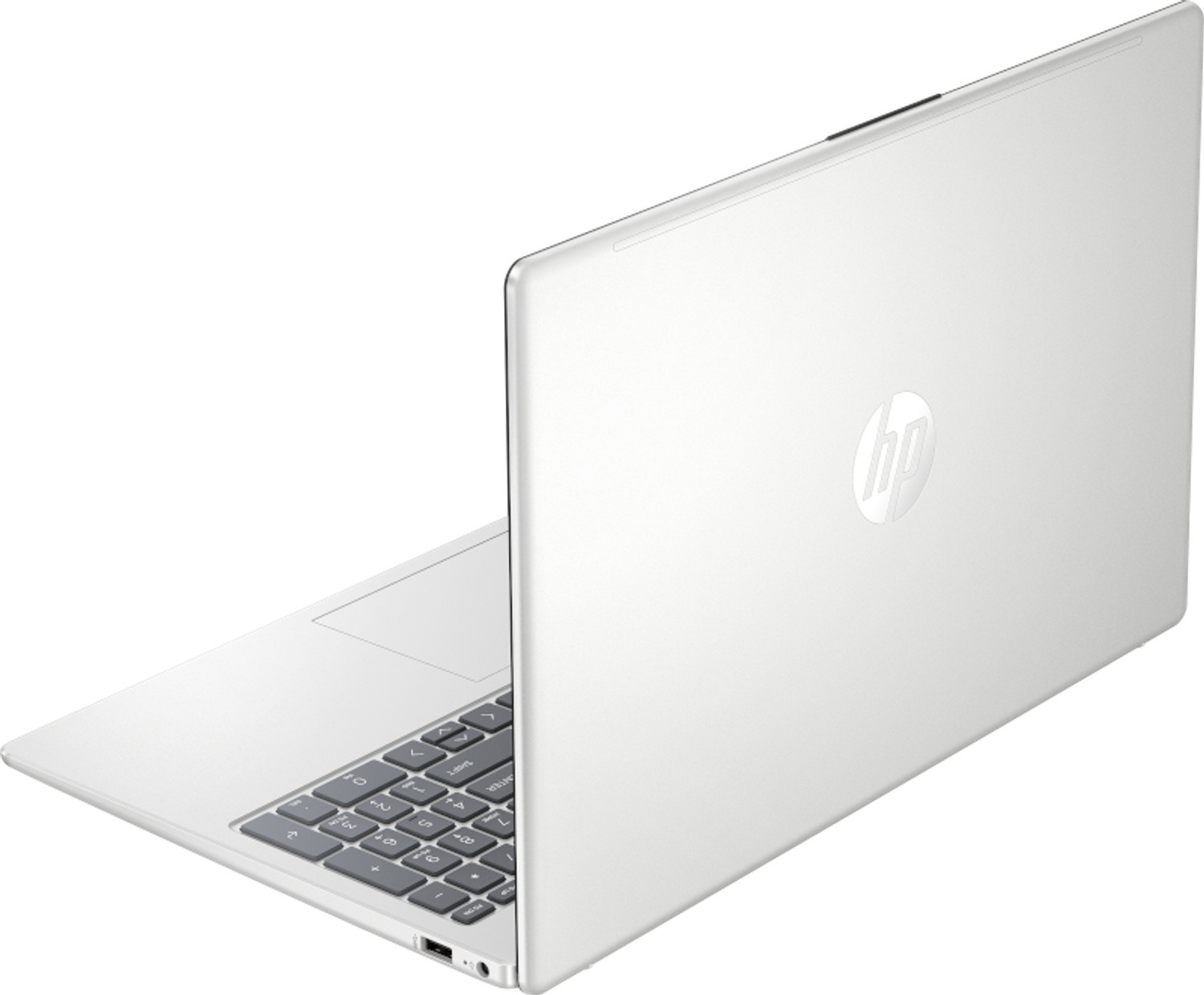 Un laptop HP argentato è leggermente aperto su sfondo bianco, mostrando la tastiera e il logo.