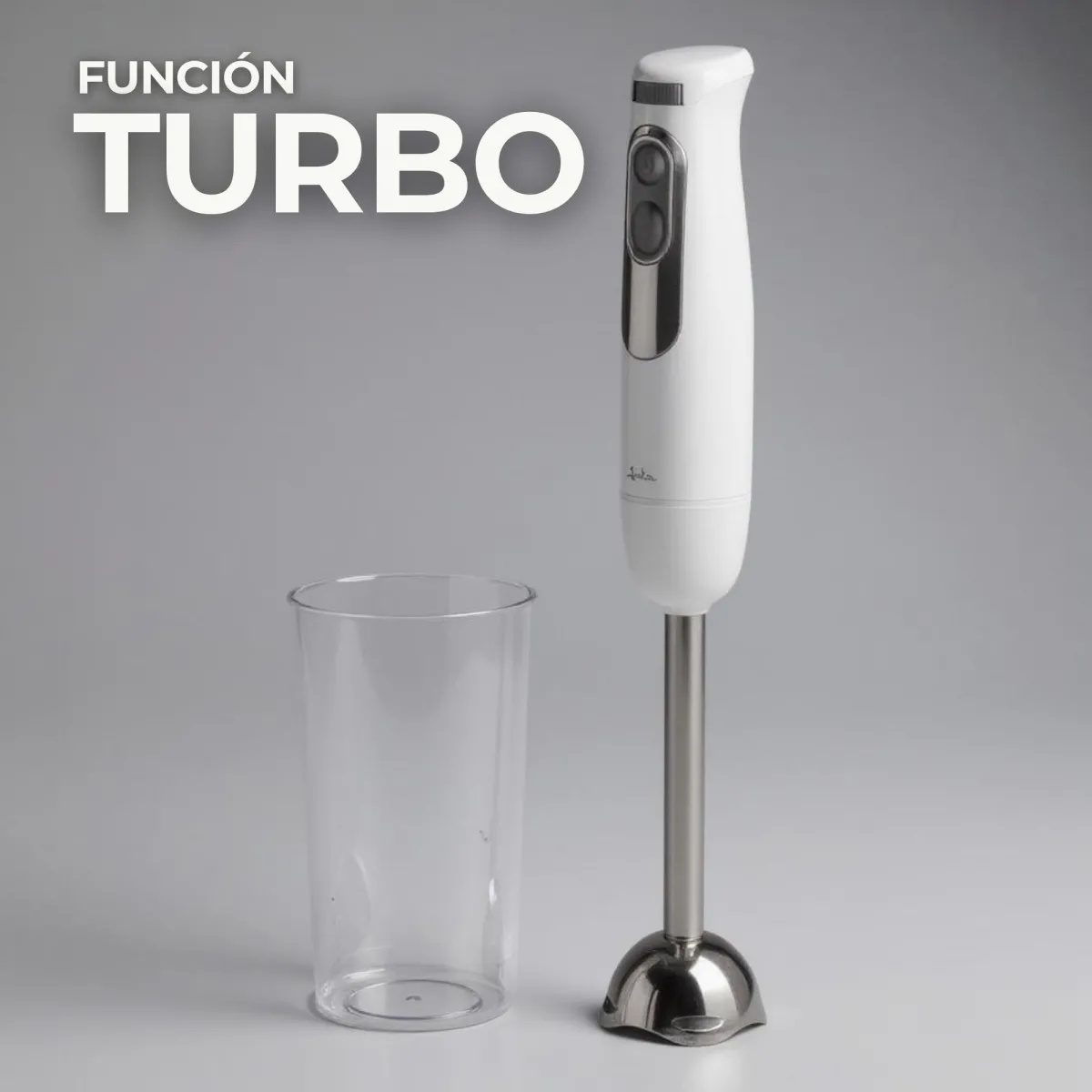 Batidora de mano blanca con pie de acero inoxidable y vaso transparente sobre fondo gris con texto 'FUNCIÓN TURBO'.