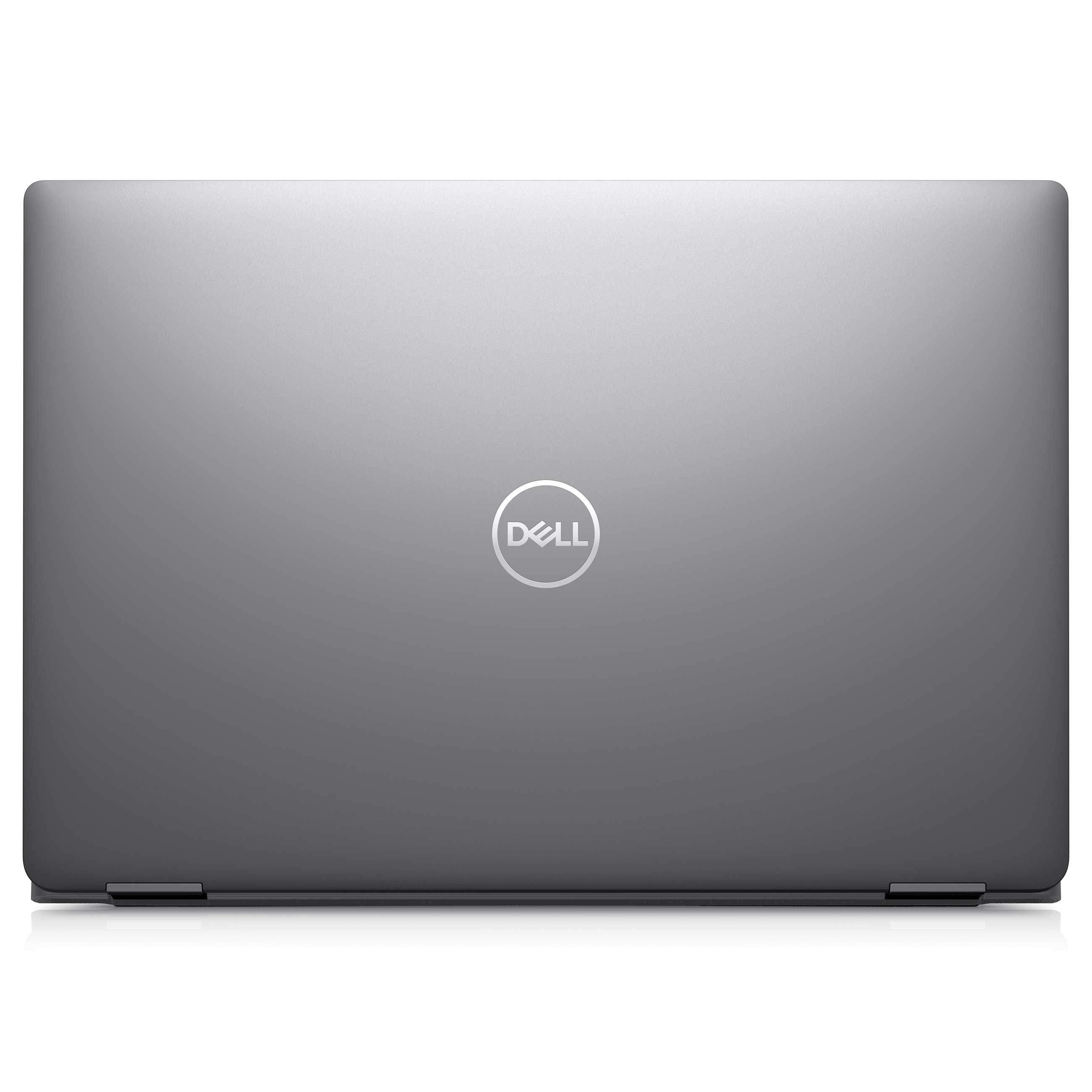 Geschlossener grauer Dell Laptopdeckel mit zentriertem silbernem Dell Logo, von vorne vor weißem Hintergrund.