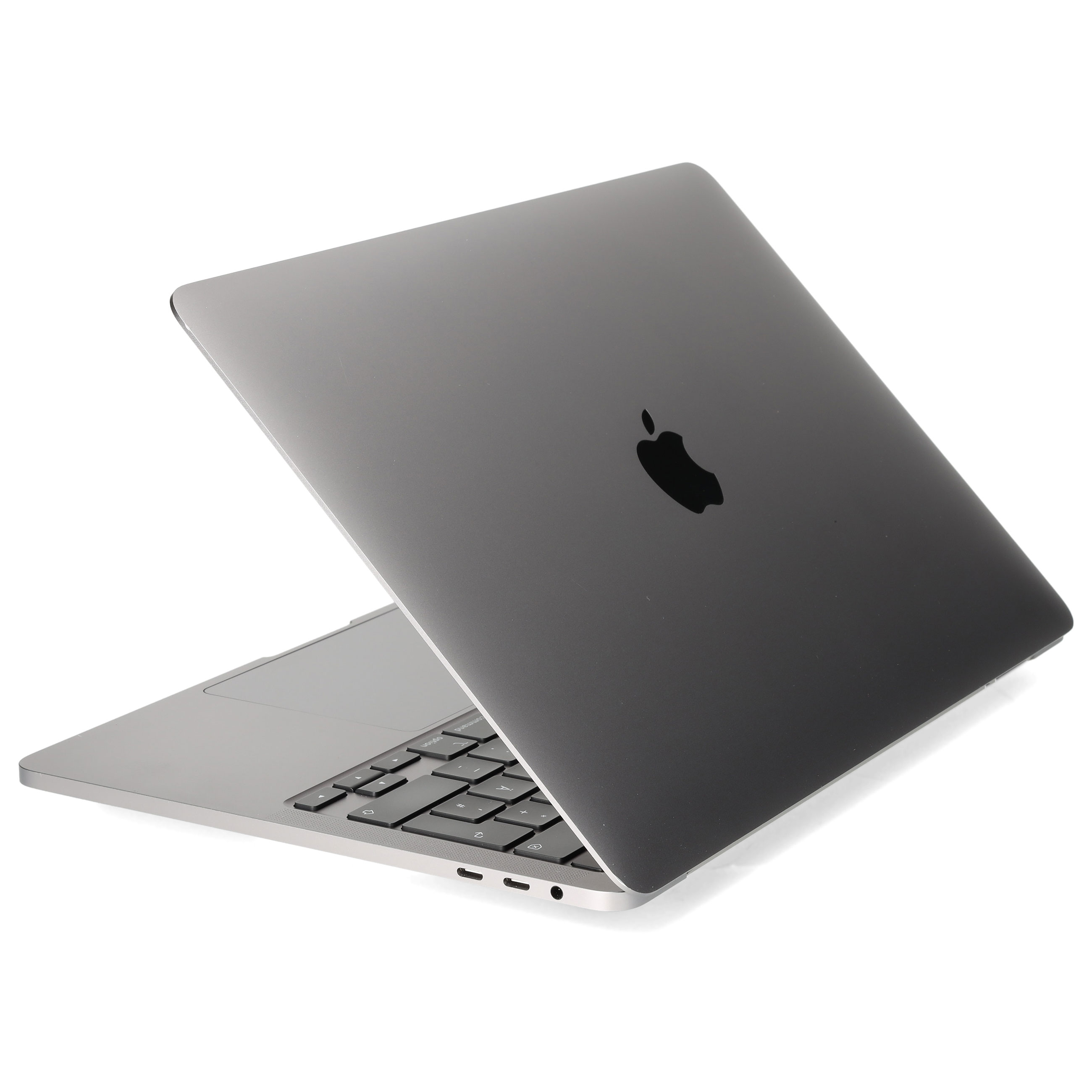 Ein grauer Apple Laptop mit Apple-Logo auf dem Deckel, halb geöffnet auf weißem Hintergrund.