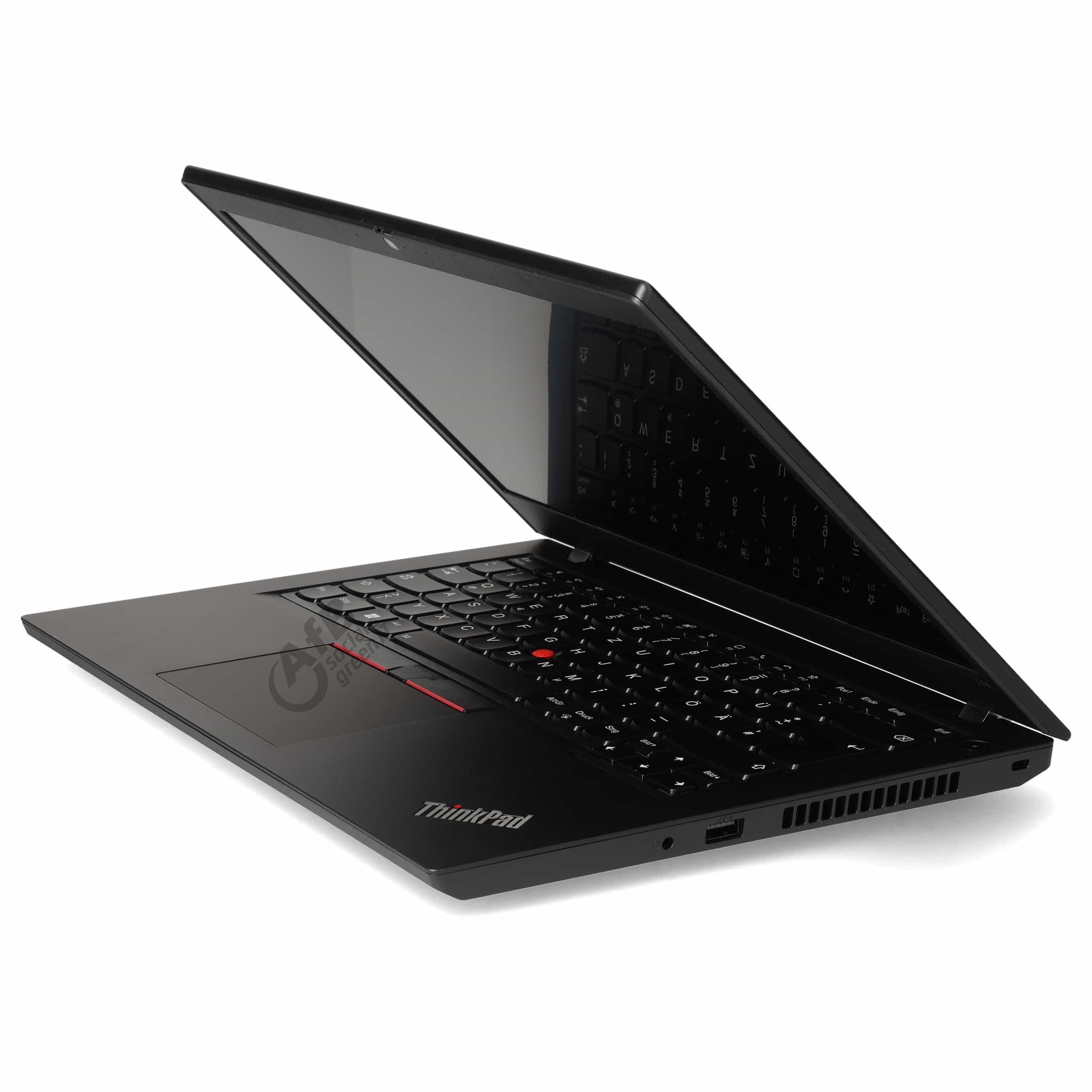 Ein offener schwarzer Lenovo ThinkPad Laptop auf einer weißen Oberfläche mit sichtbarer Tastatur und rotem TrackPoint.