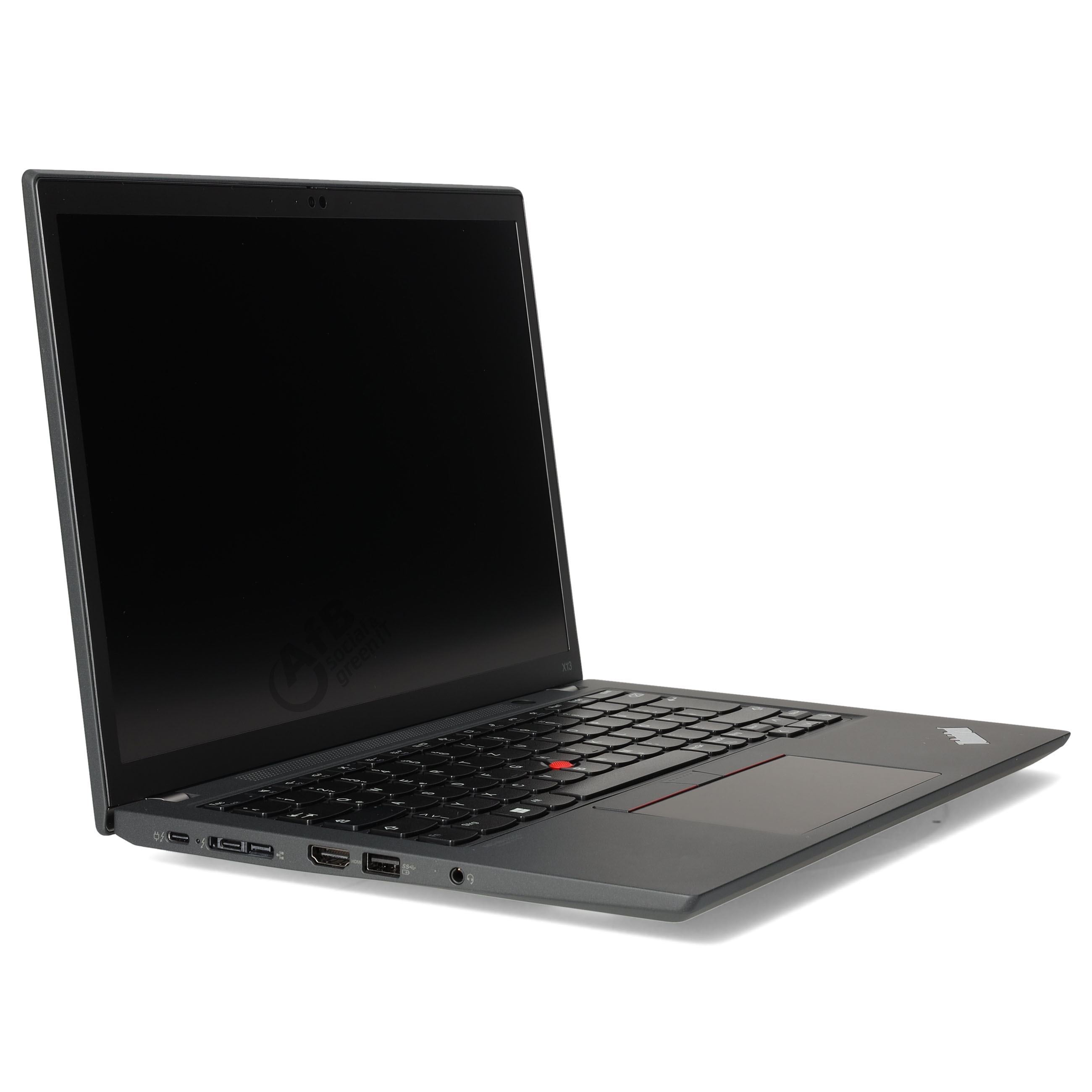 Ein schwarzer Laptop von der Seite, mit Anschlüssen links und leerem Bildschirm, vor weißem Hintergrund.