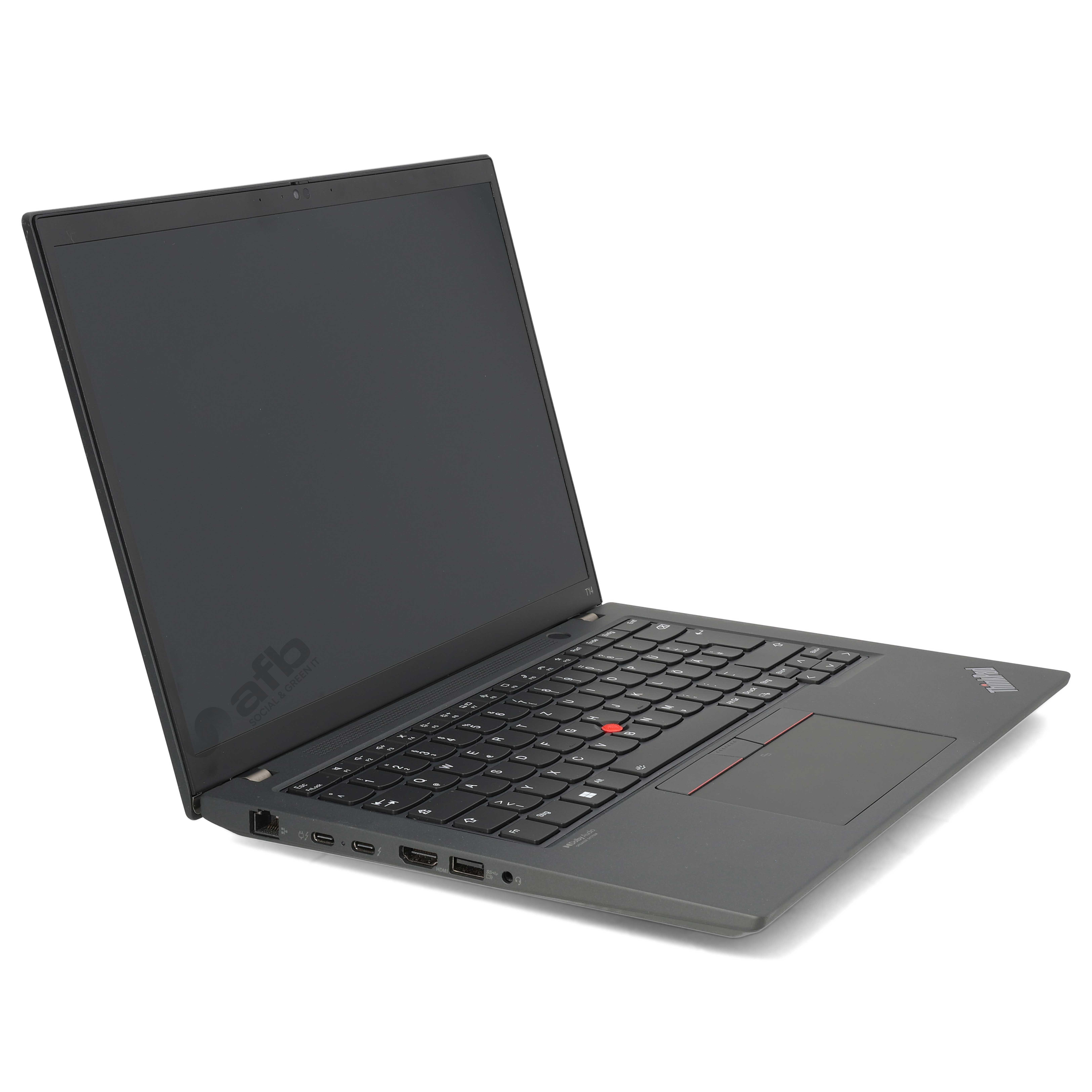 Ein schwarzer Laptop von der Seite auf weißem Hintergrund mit Tastatur, rotem TrackPoint und Logo auf dem Bildschirm.