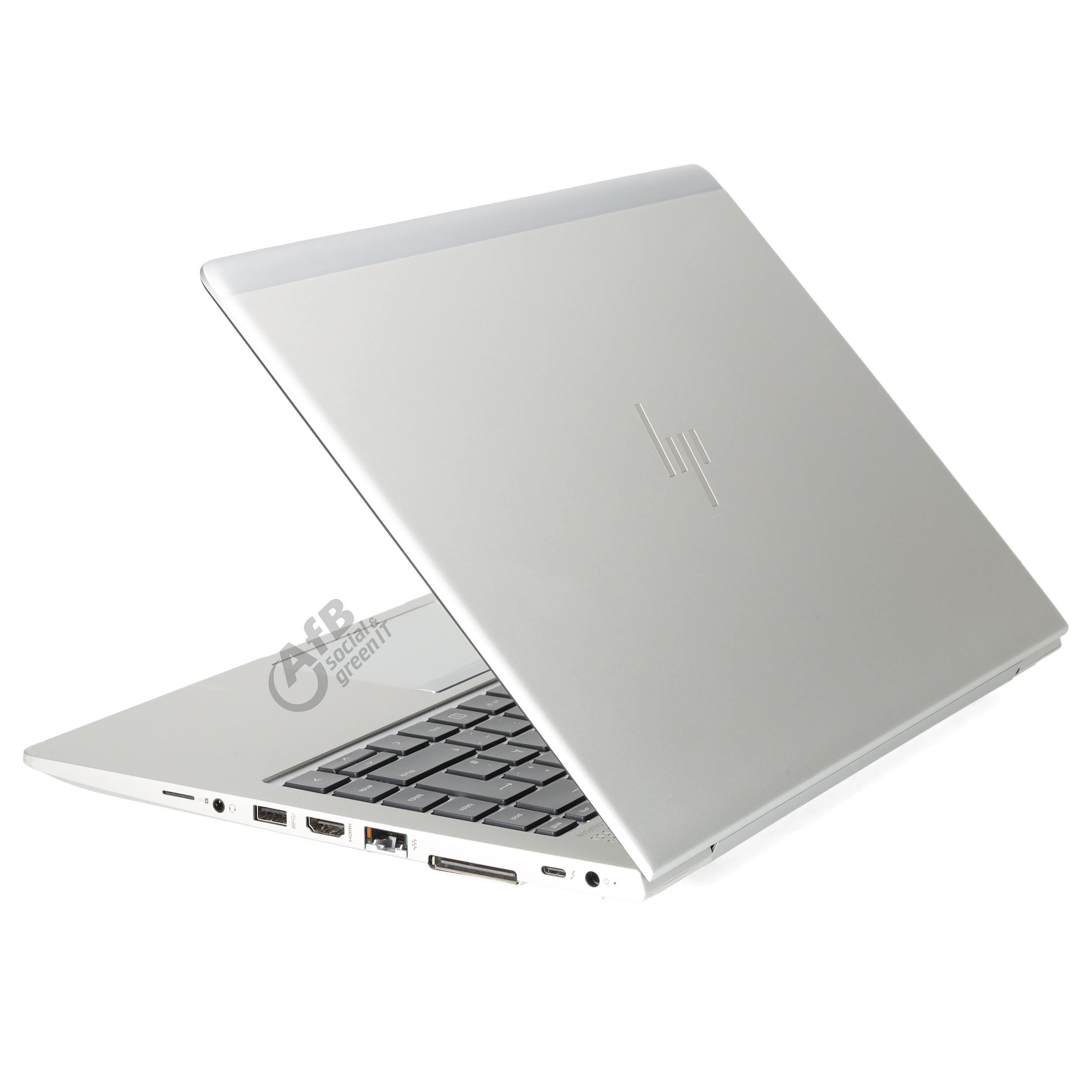 Silberner HP Laptop im geschlossenen Zustand auf weißem Hintergrund, seitliche Anschlüsse sichtbar.