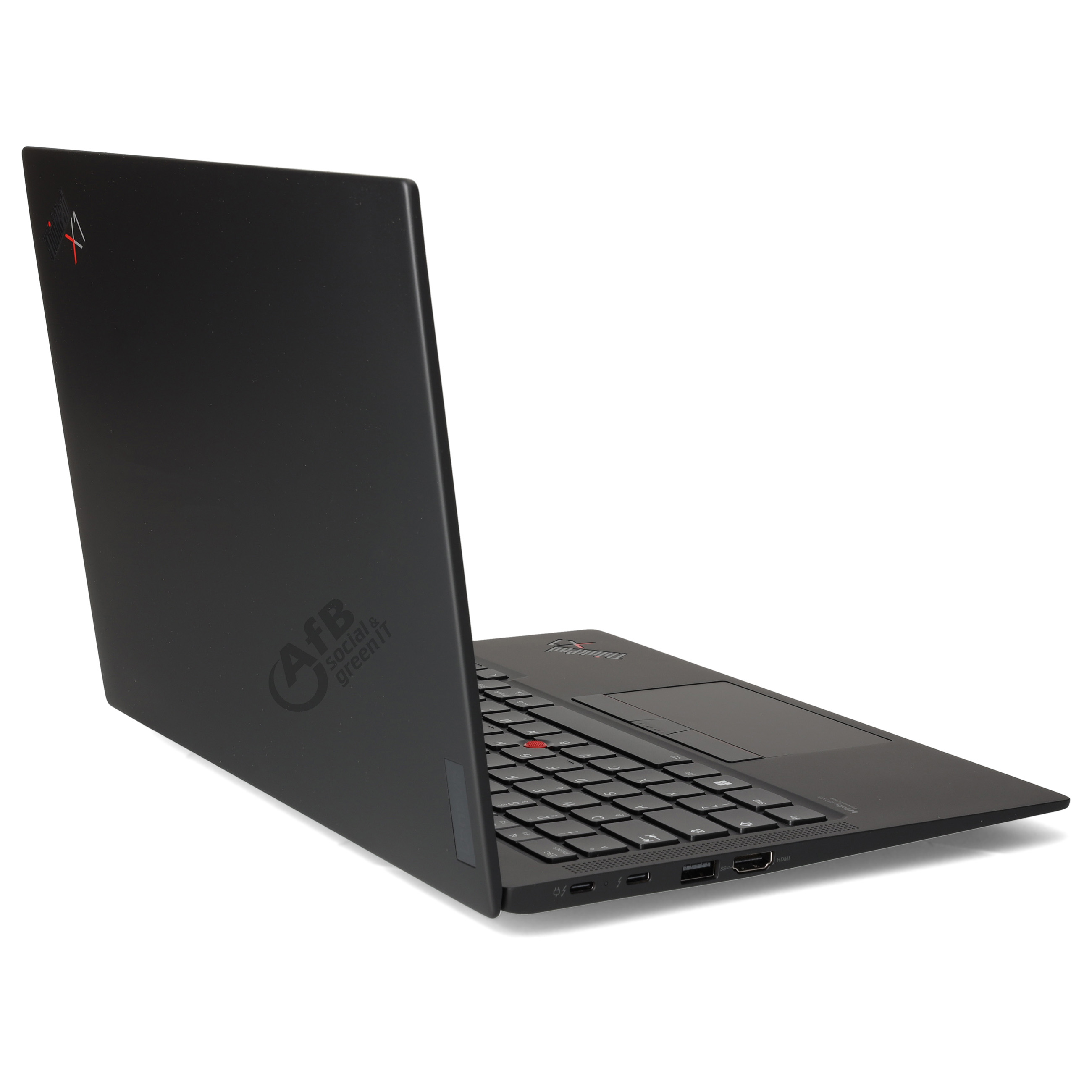 Ein schlanker schwarzer Laptop steht offen auf weißem Hintergrund, mit Logos auf dem Deckel und der Tastatur.