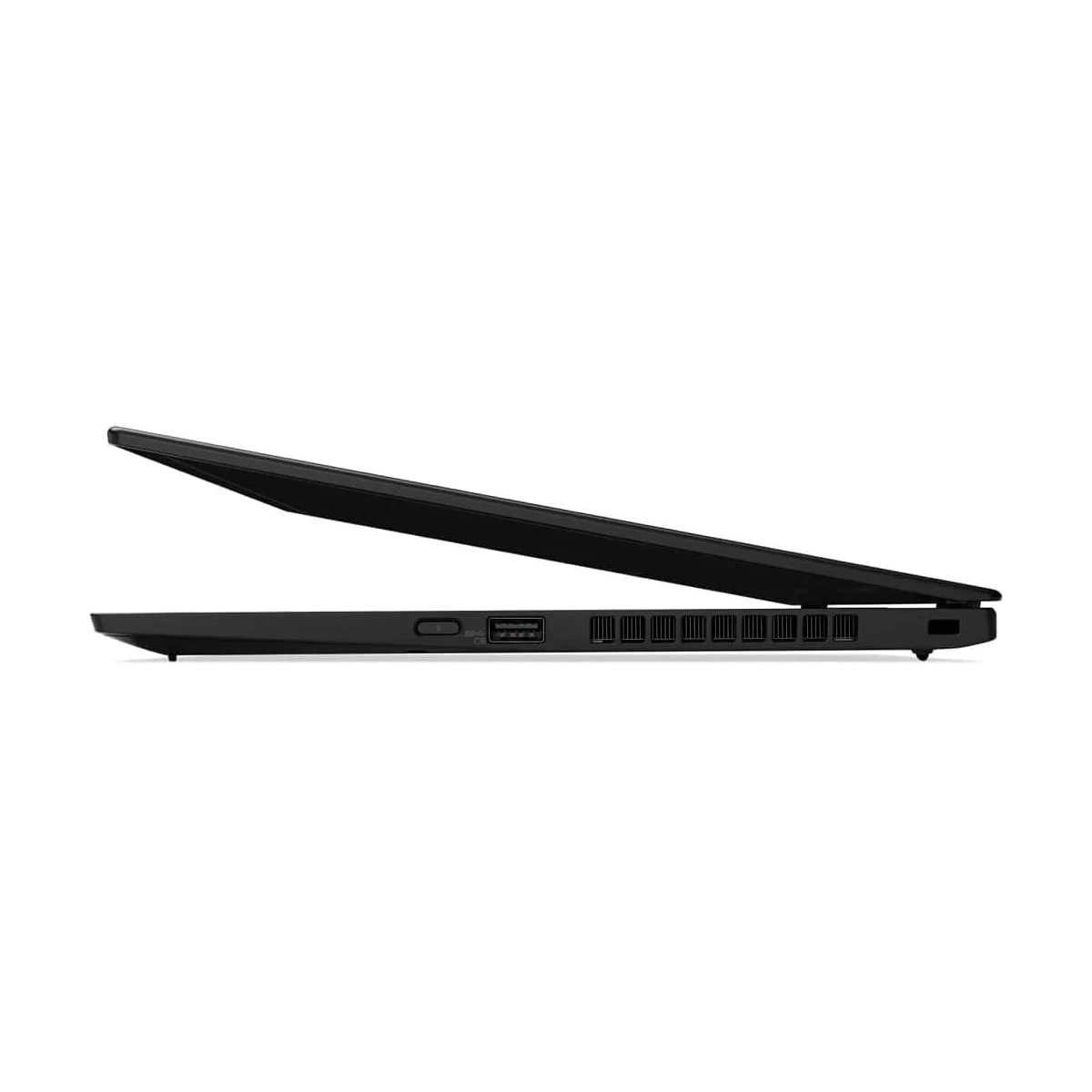 Seitenansicht eines geschlossenen schwarzen Laptops mit sichtbaren Anschlüssen und Lüftungsschlitzen.