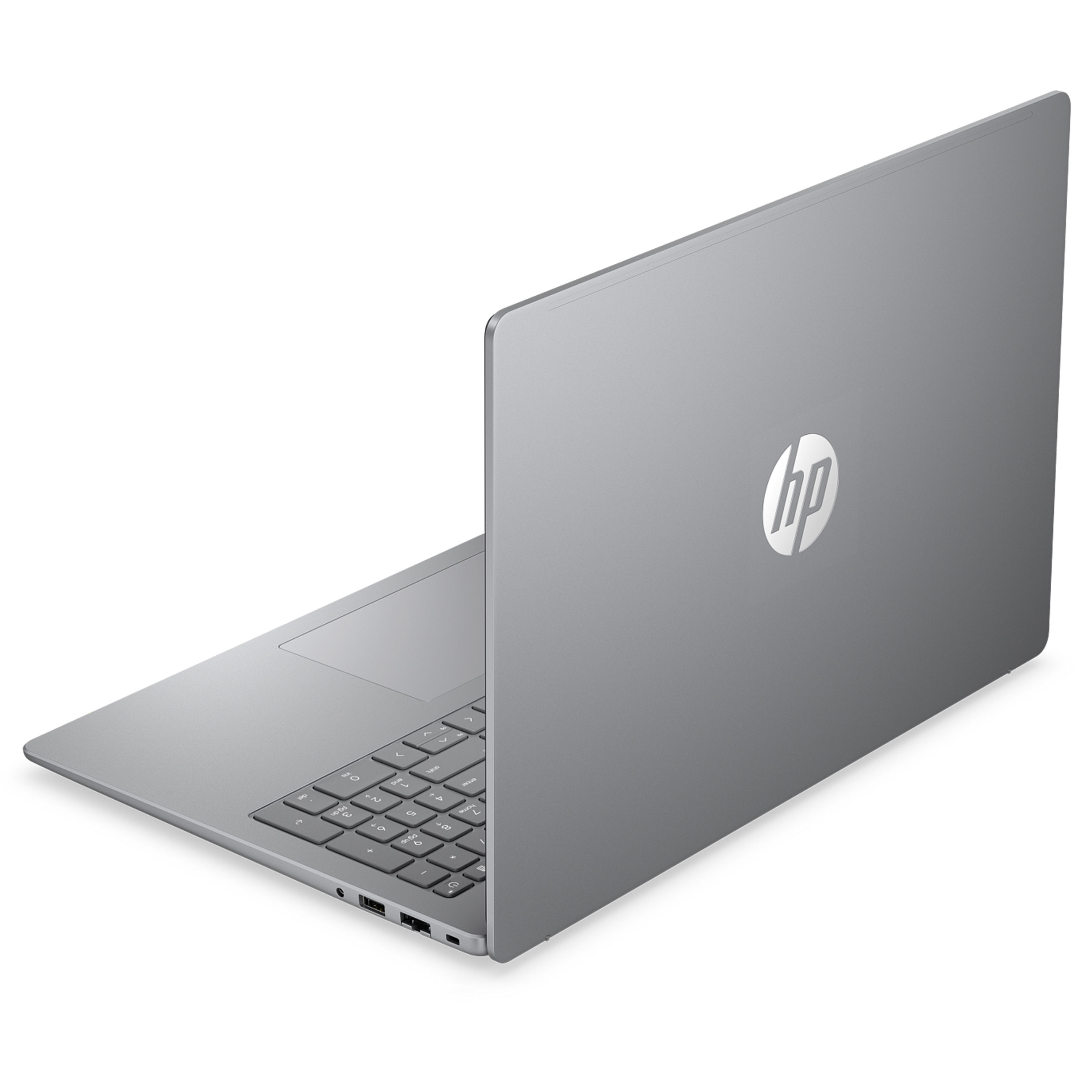 Ein grauer HP-Laptop steht auf einer weißen Oberfläche, die Tastatur ist teilweise sichtbar.