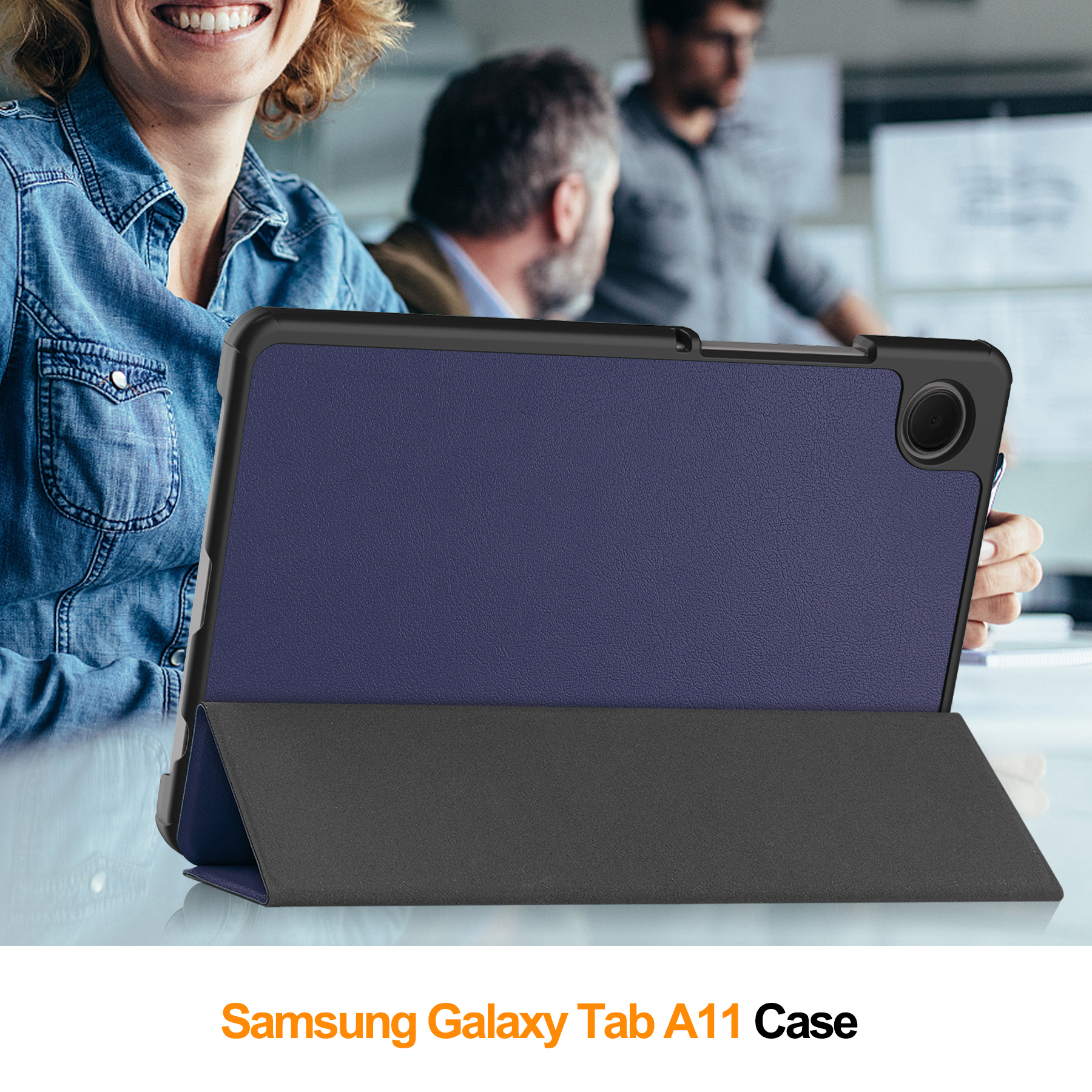 Ein blaues Samsung Galaxy Tab A11 Hülle steht auf einem Tisch vor Büroarbeitern.