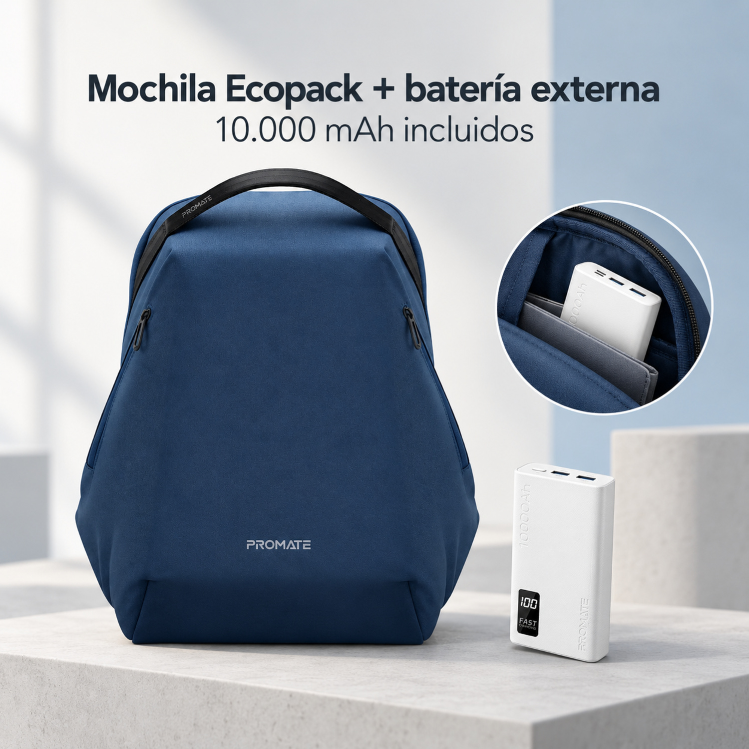 Una mochila azul Promate con un power bank blanco de 10.000 mAh afuera y en un bolsillo.